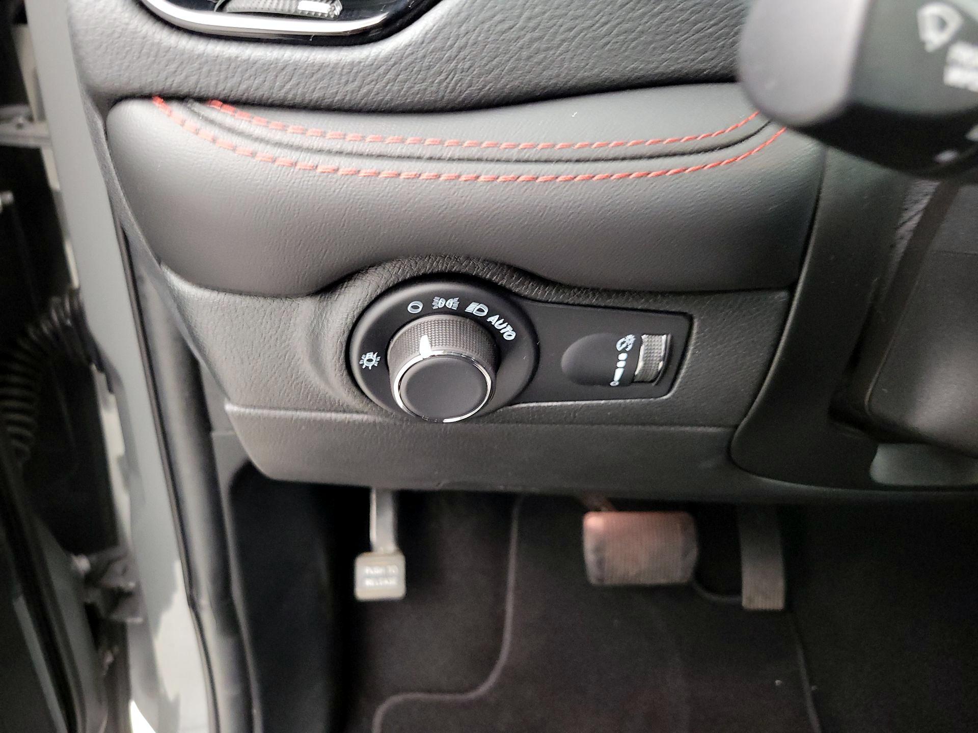 Thumbnail: 2023 Dodge Durango - 13