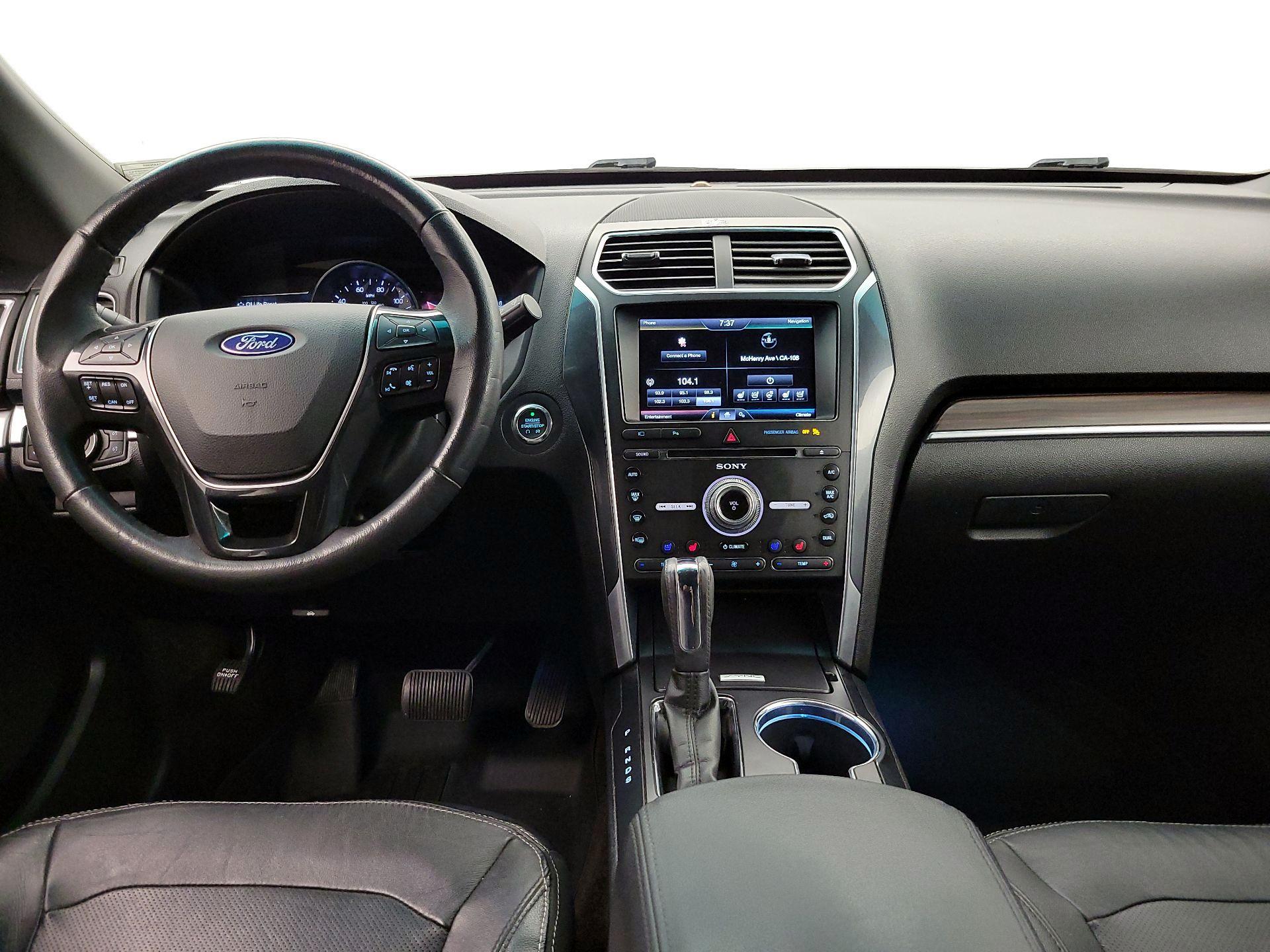 Thumbnail: 2016 Ford Explorer - 9