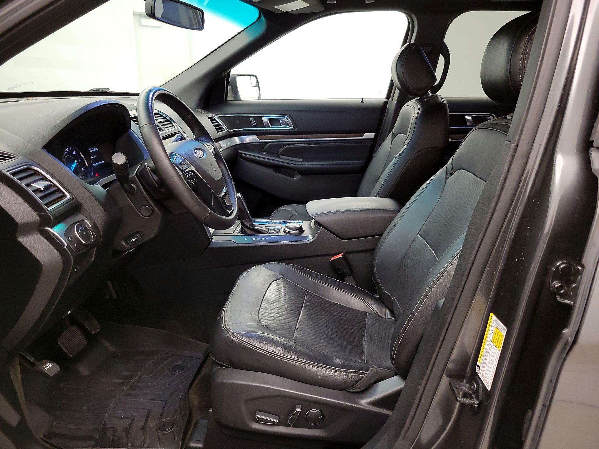 Thumbnail: 2016 Ford Explorer - 11