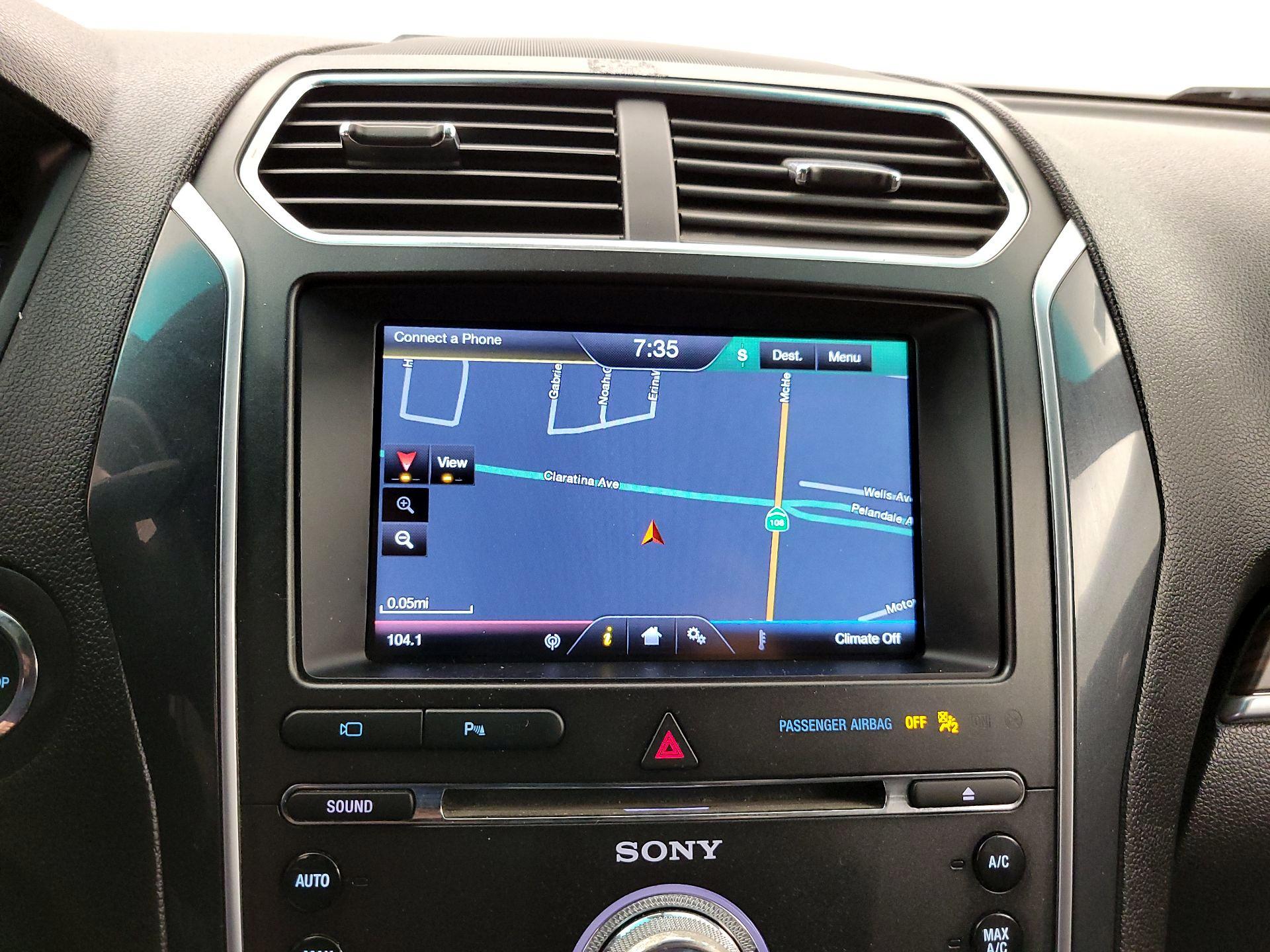 Thumbnail: 2016 Ford Explorer - 14