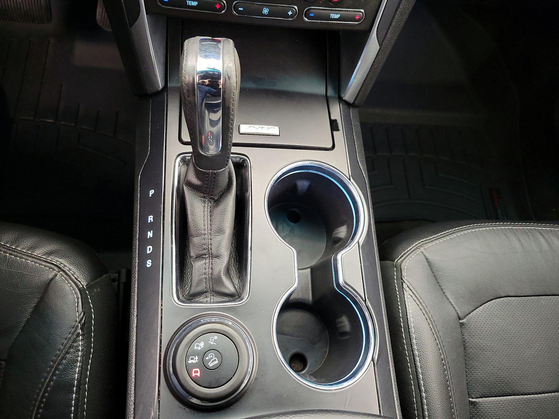 Thumbnail: 2016 Ford Explorer - 18