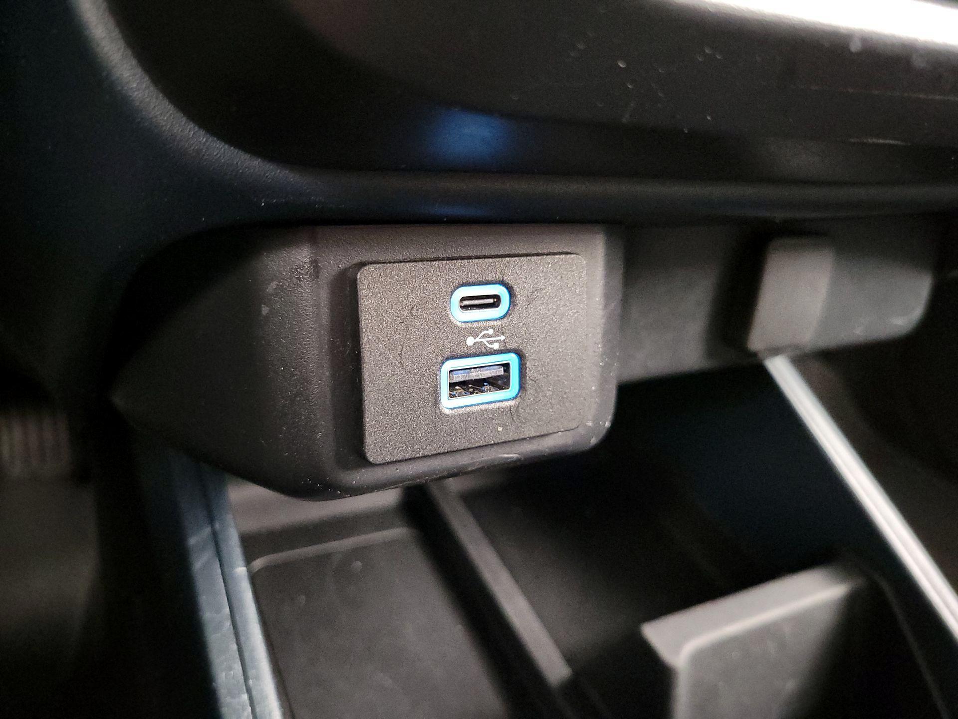 Thumbnail: 2022 Ford Maverick - 18