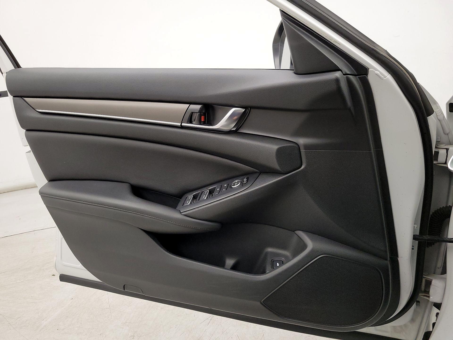 Thumbnail: 2019 Honda Accord - 12