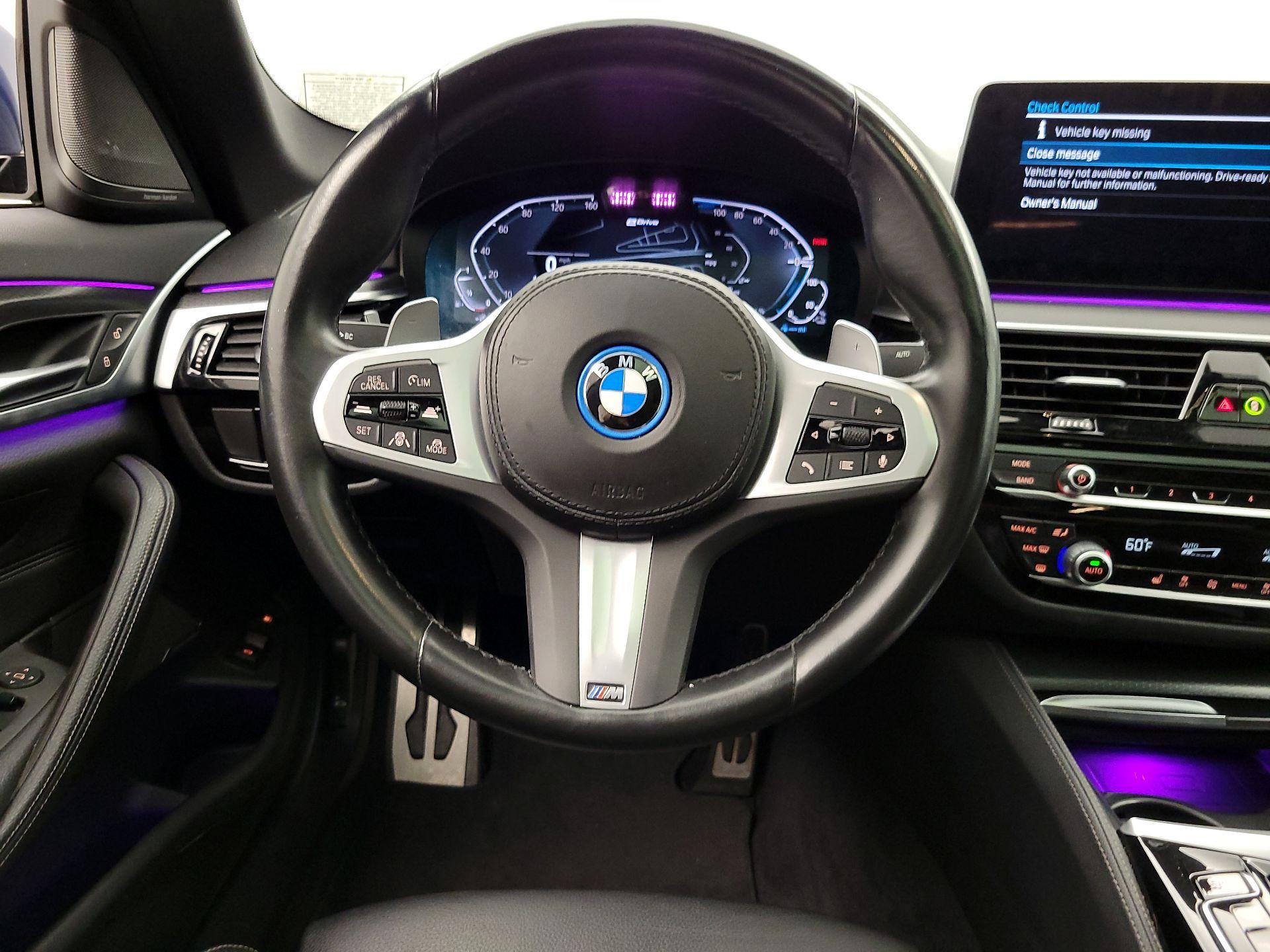 Thumbnail: 2022 BMW 5 Series - 10