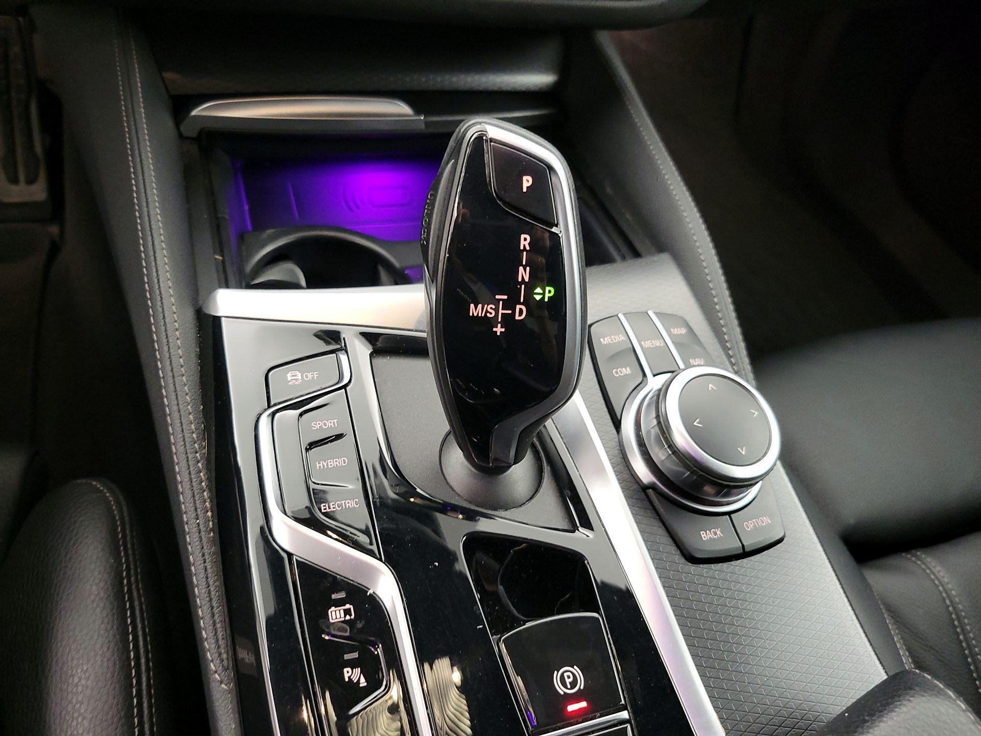 Thumbnail: 2022 BMW 5 Series - 18