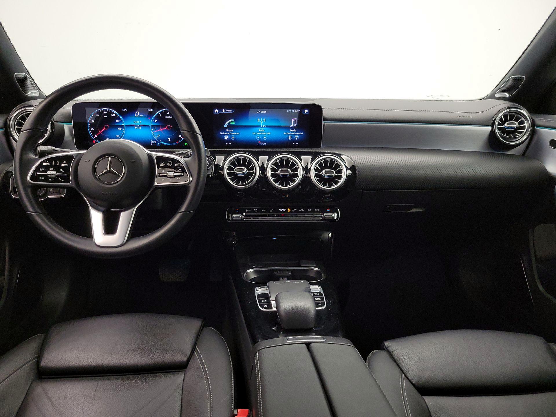 Thumbnail: 2020 Mercedes-Benz CLA - 9