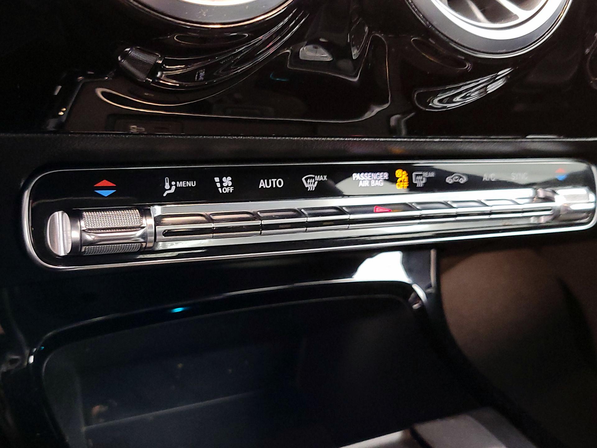 Thumbnail: 2020 Mercedes-Benz CLA - 16