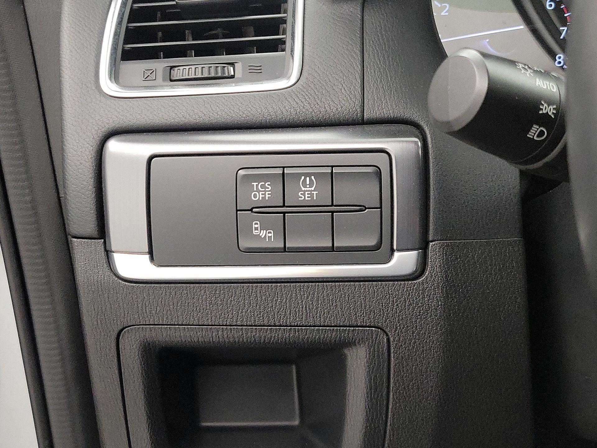 Thumbnail: 2016 Mazda CX-5 - 13