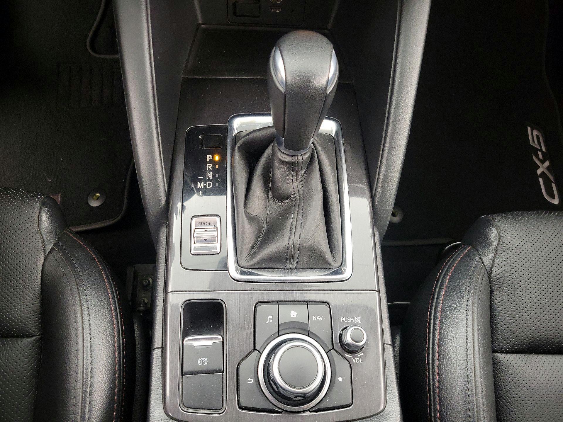 Thumbnail: 2016 Mazda CX-5 - 17