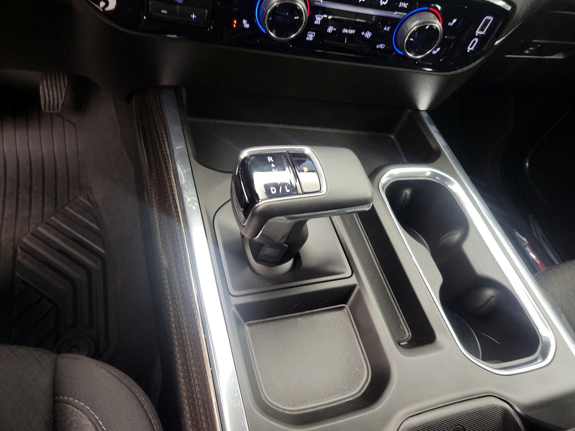 Thumbnail: 2024 Chevrolet Silverado 1500 - 17