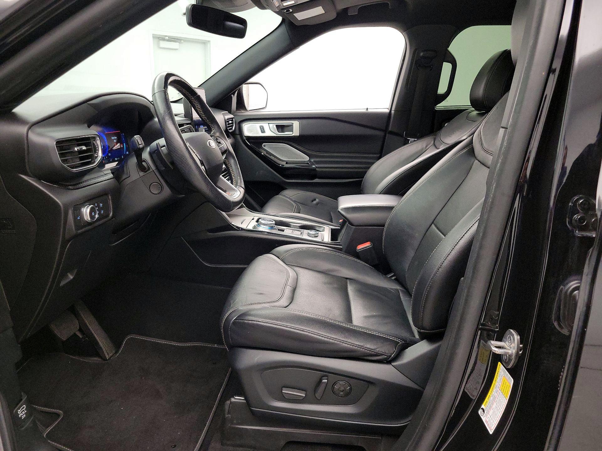 Thumbnail: 2021 Ford Explorer - 11
