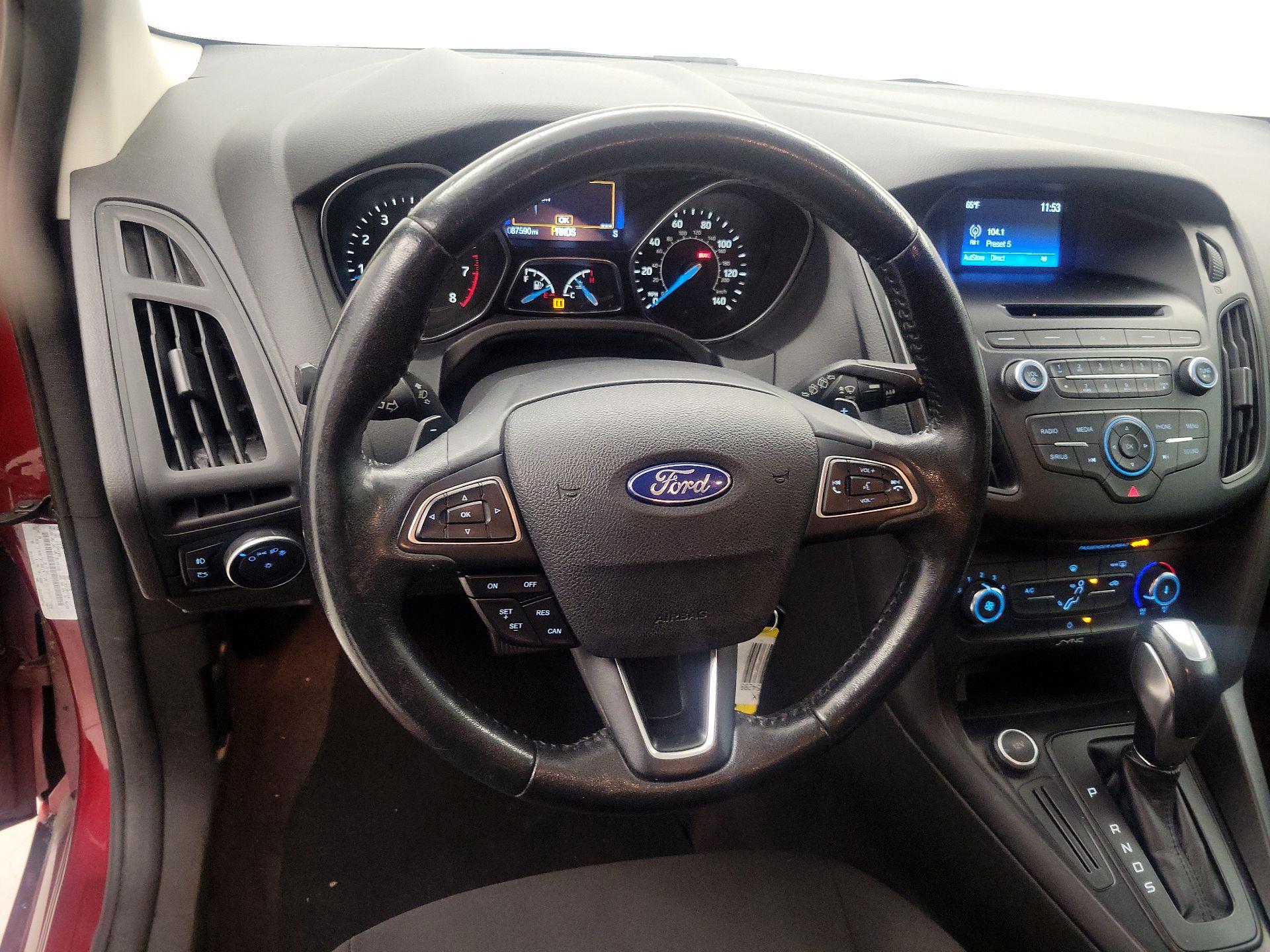 Thumbnail: 2016 Ford Focus - 10
