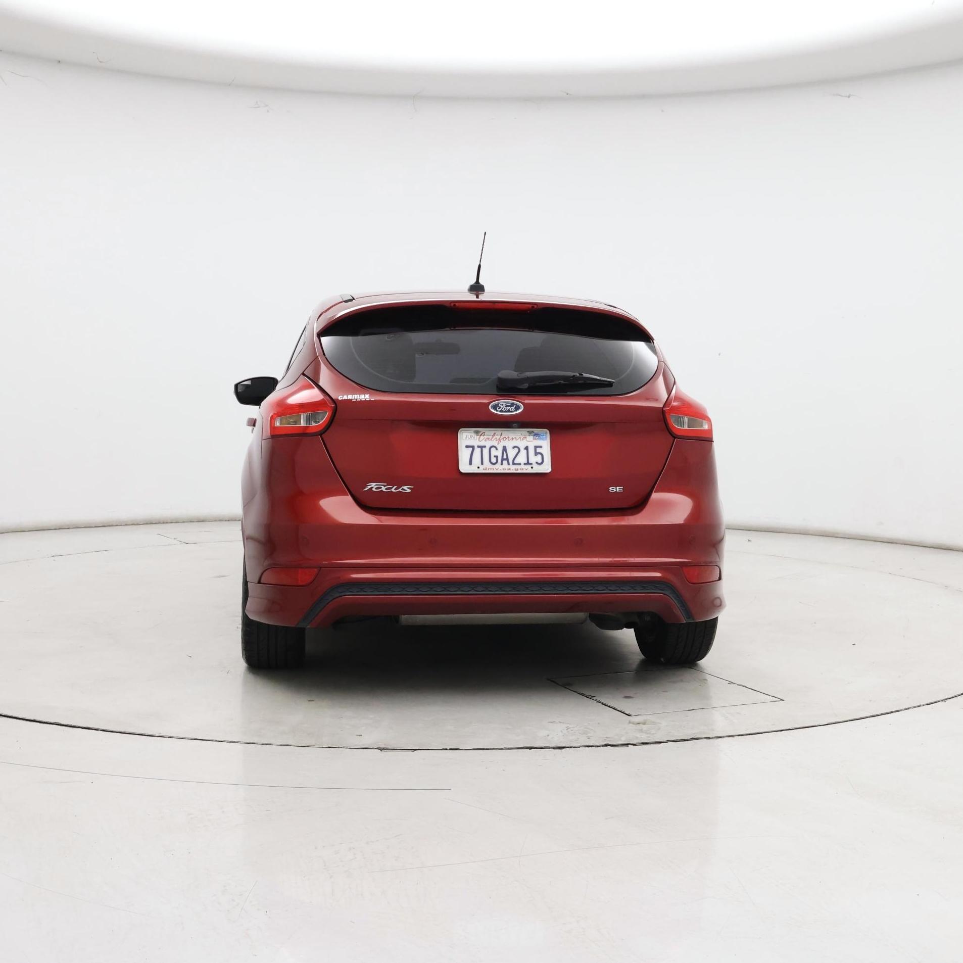 Thumbnail: 2016 Ford Focus - 6
