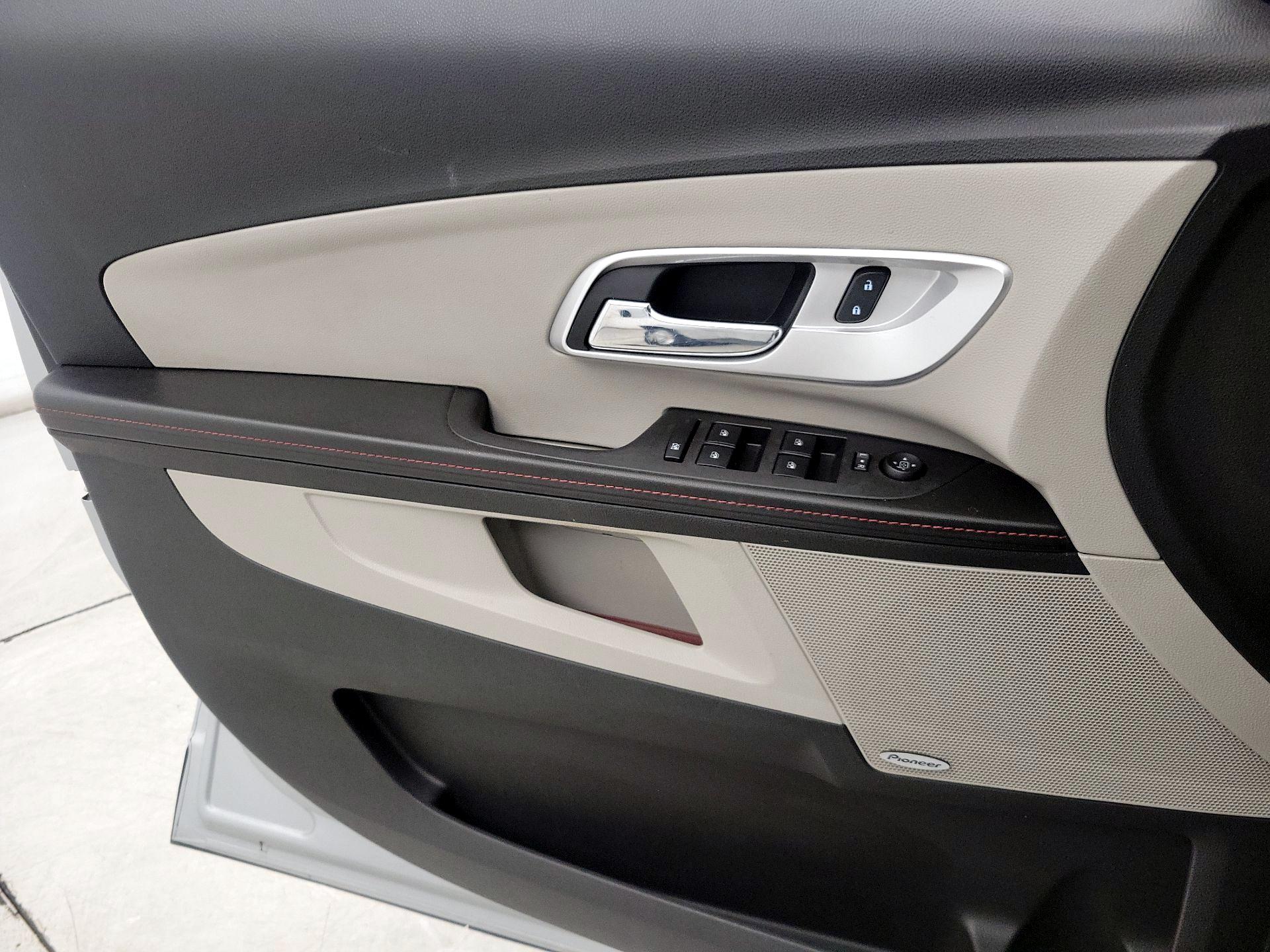 Thumbnail: 2015 Chevrolet Equinox - 12