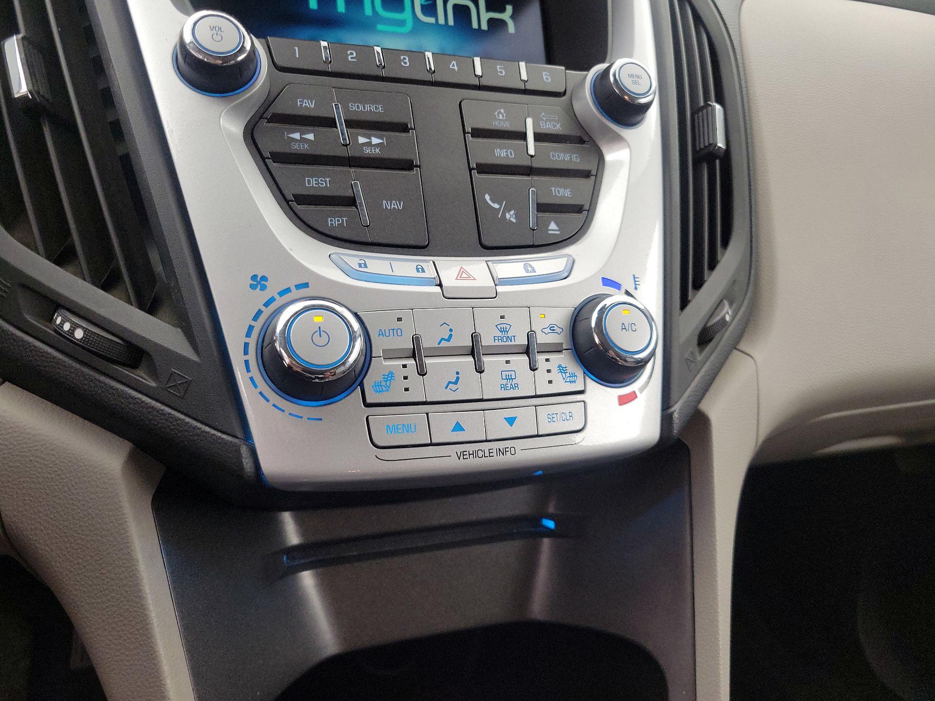 Thumbnail: 2015 Chevrolet Equinox - 16