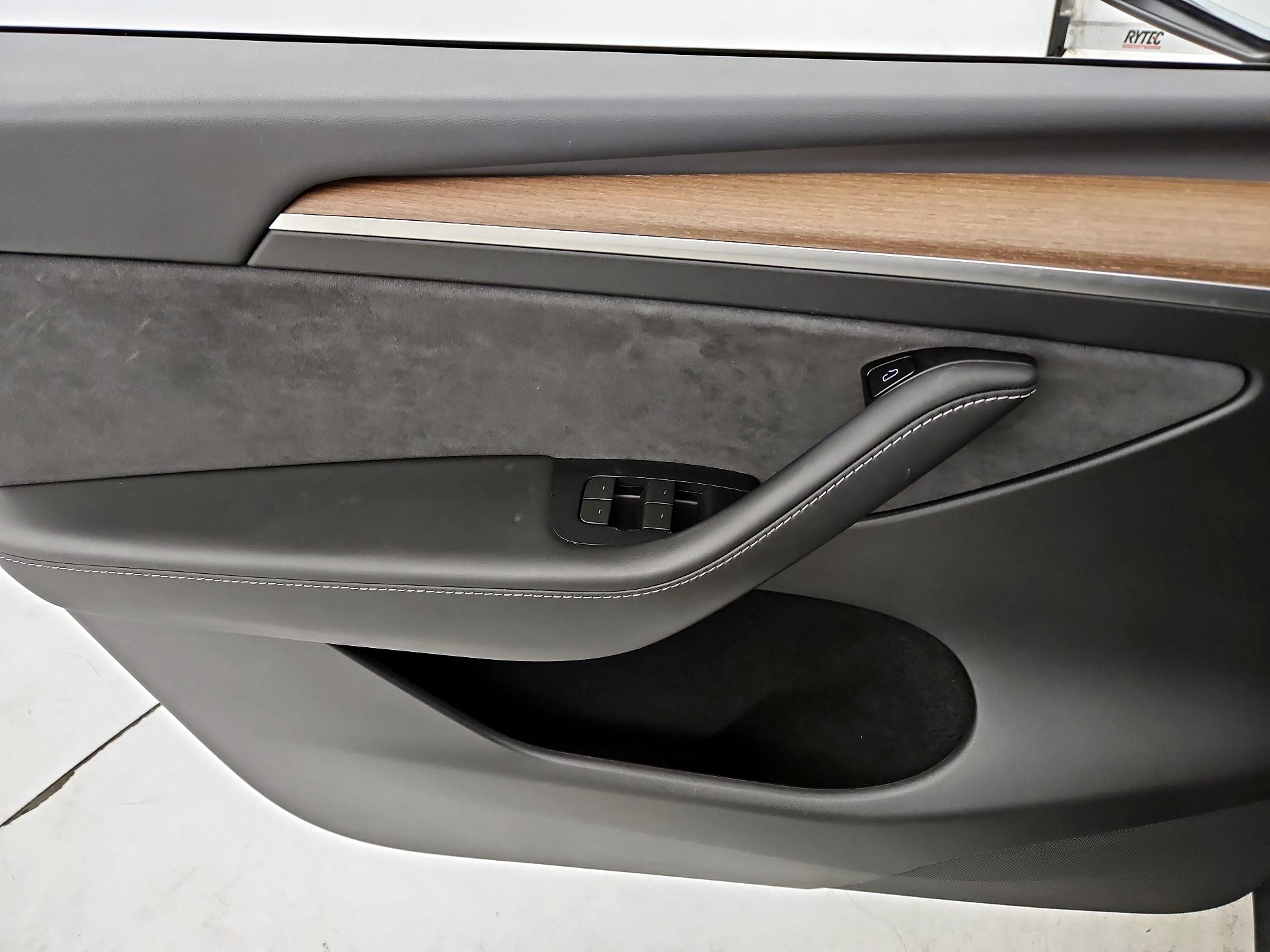 Thumbnail: 2024 Tesla Model Y - 12