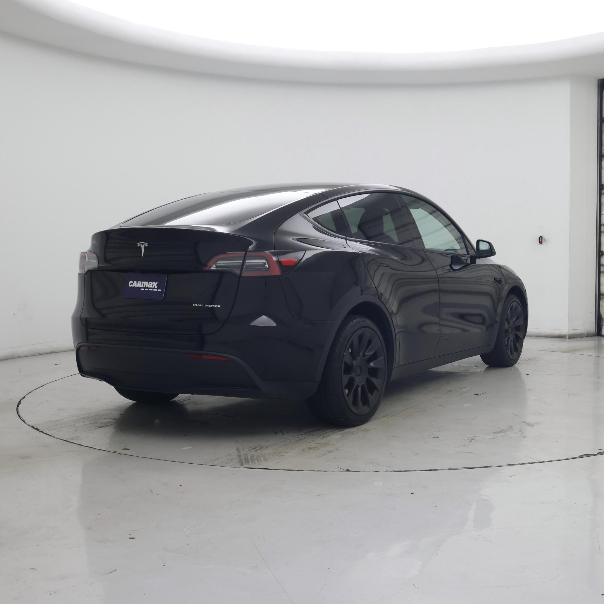 Thumbnail: 2024 Tesla Model Y - 8