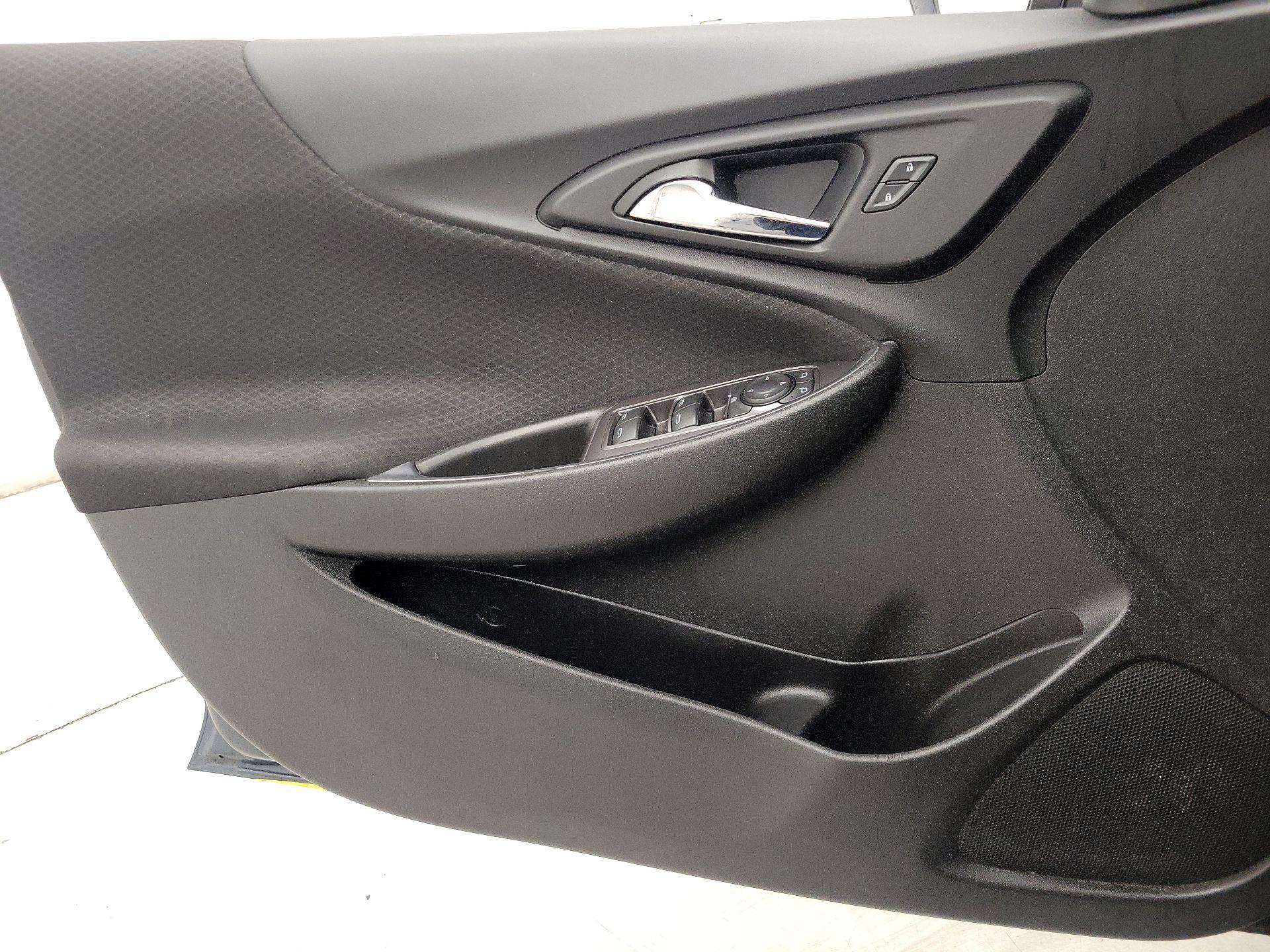 Thumbnail: 2019 Chevrolet Malibu - 12