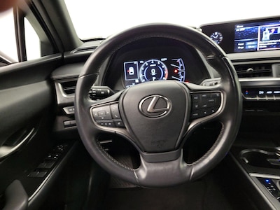 Steering Wheel & Instrument Cluster (On)
