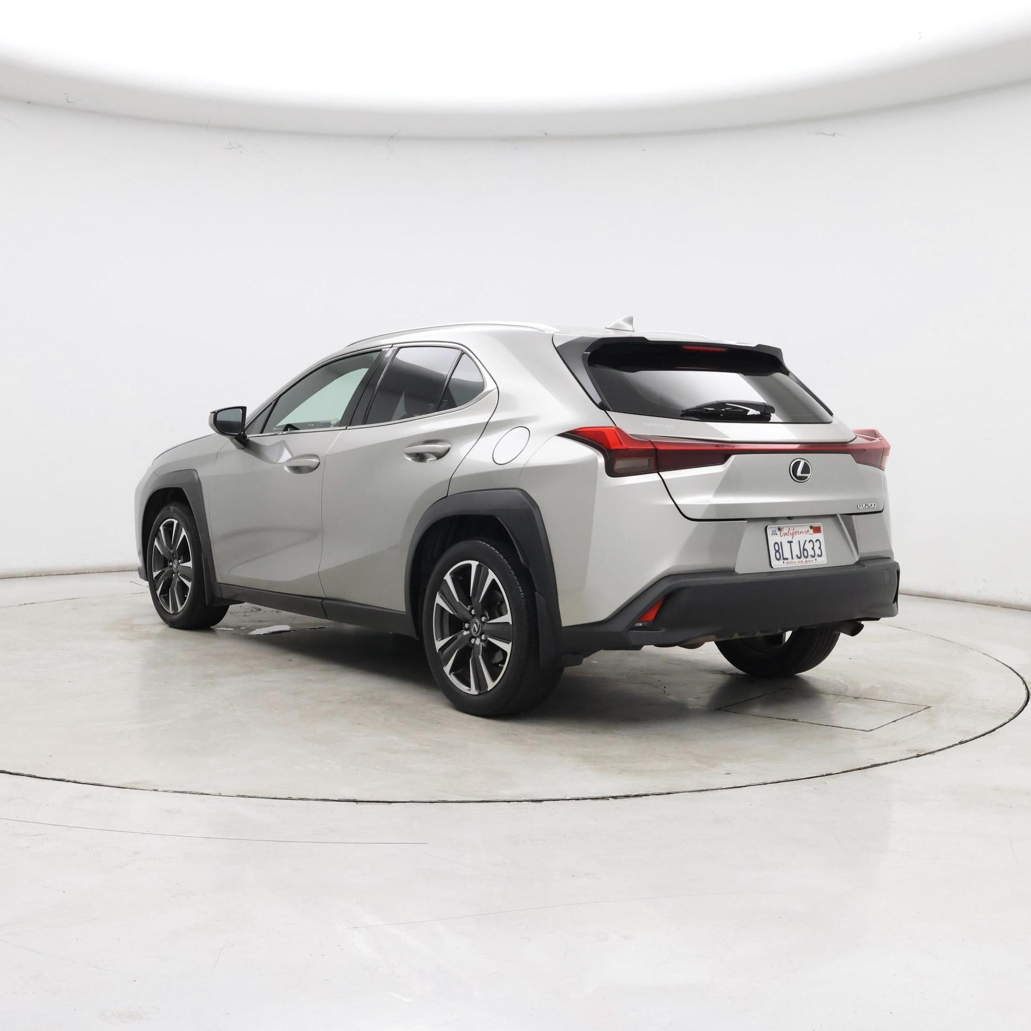 Thumbnail: 2019 Lexus UX - 2