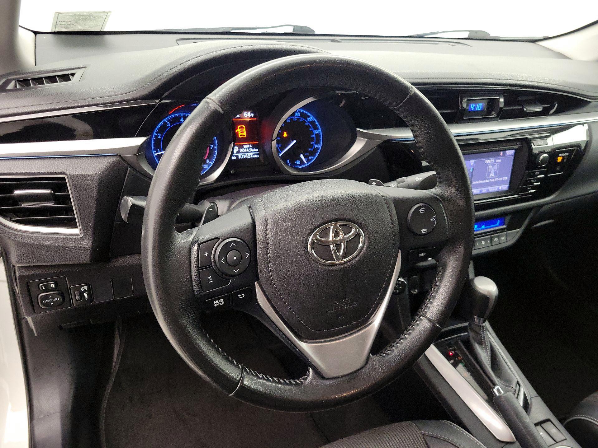 Thumbnail: 2016 Toyota Corolla - 10