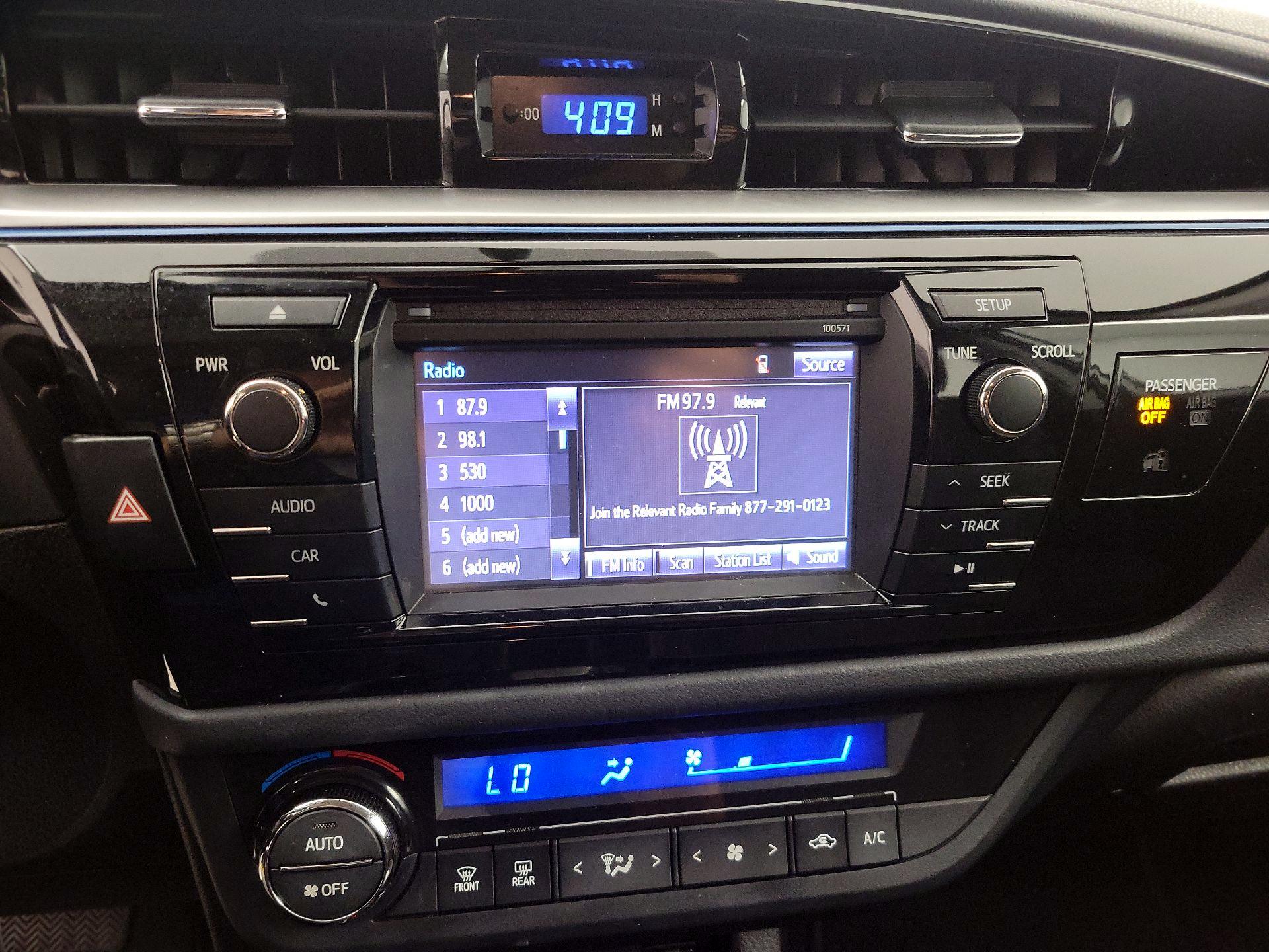 Thumbnail: 2016 Toyota Corolla - 15