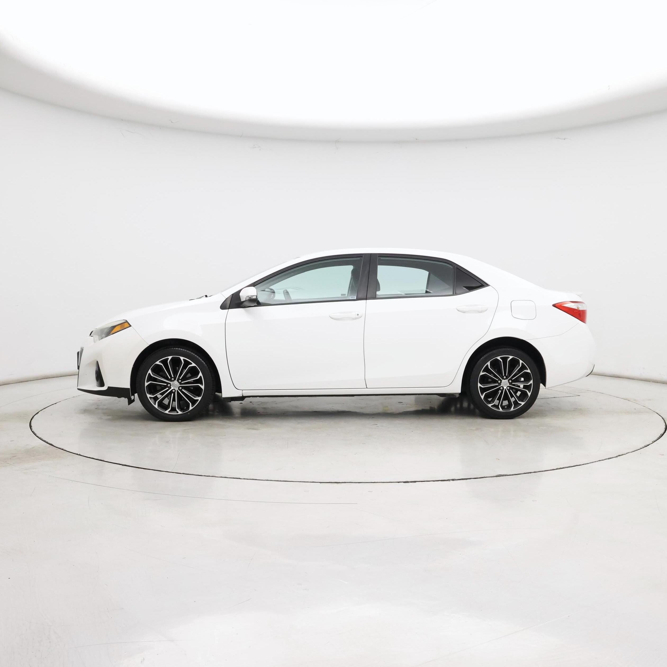 Thumbnail: 2016 Toyota Corolla - 3