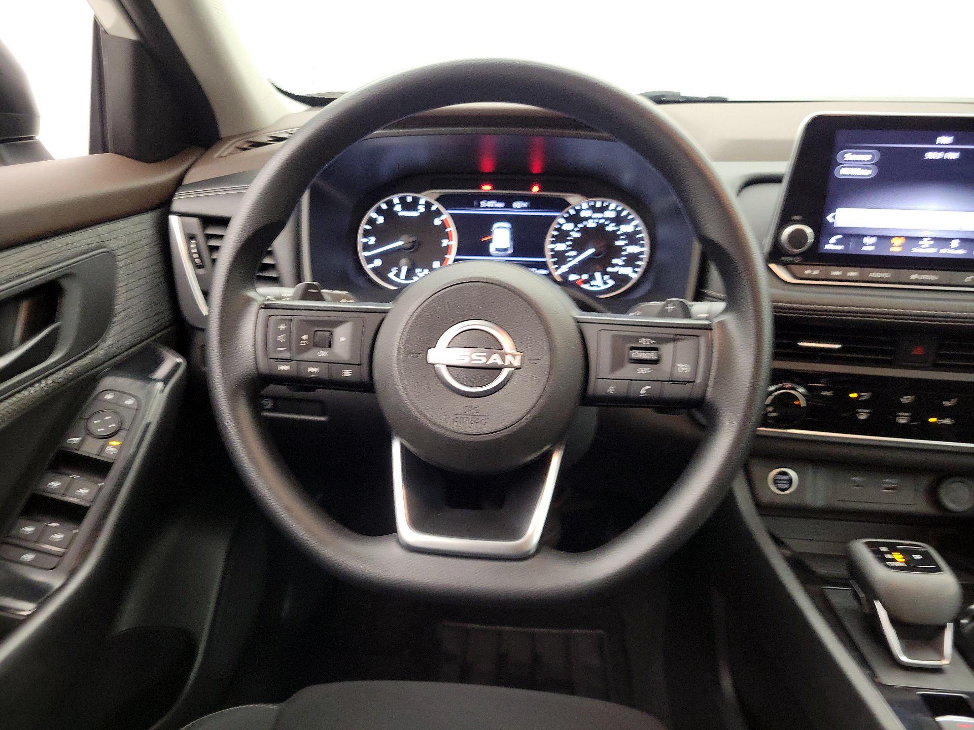 Thumbnail: 2023 Nissan Rogue - 10