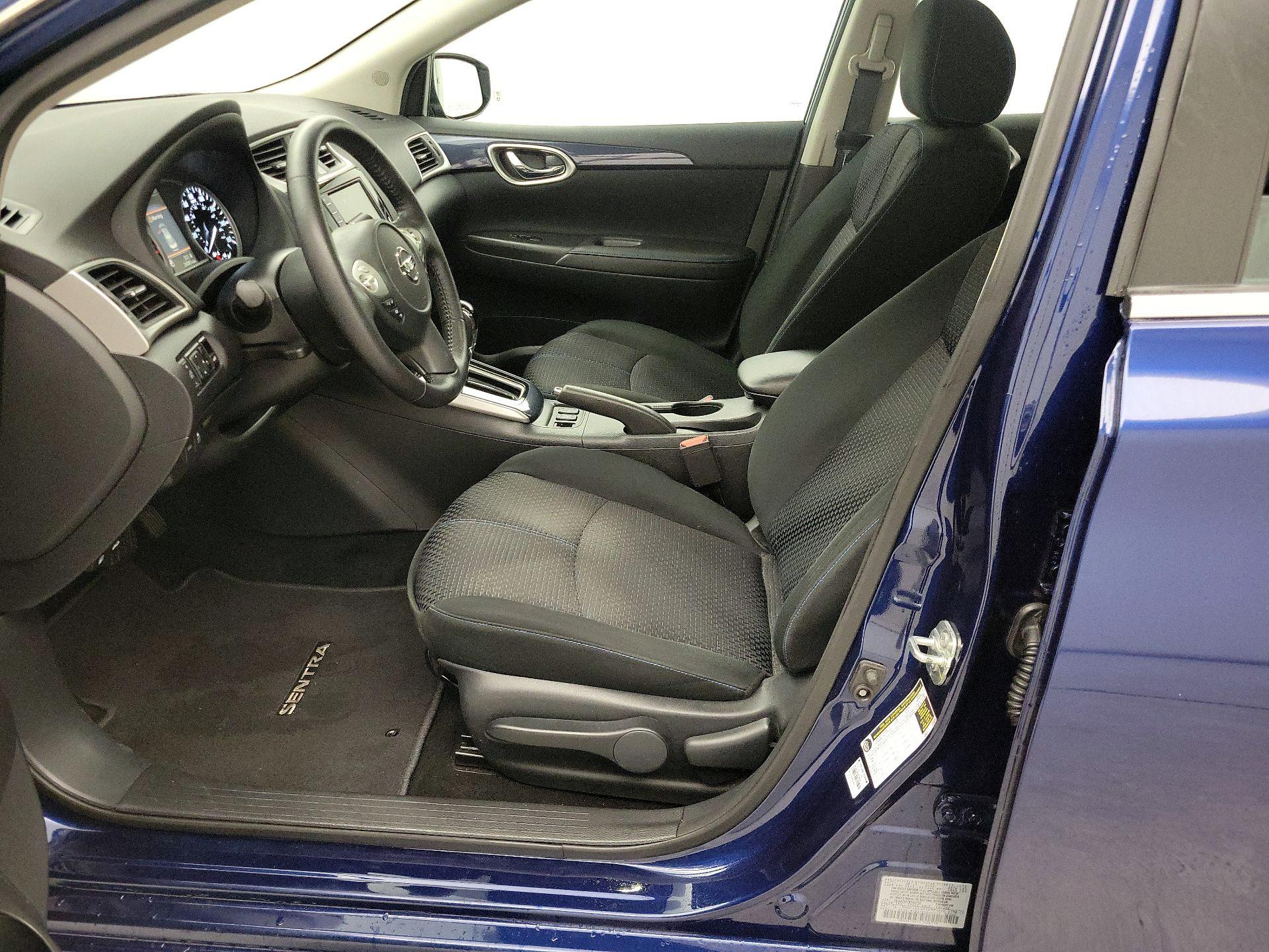 Thumbnail: 2019 Nissan Sentra - 11