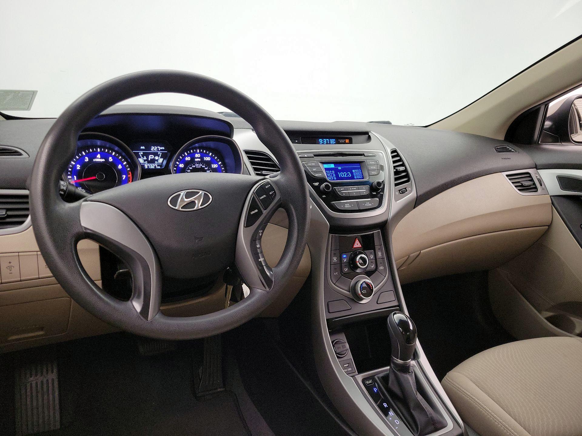 Thumbnail: 2014 Hyundai Elantra - 9
