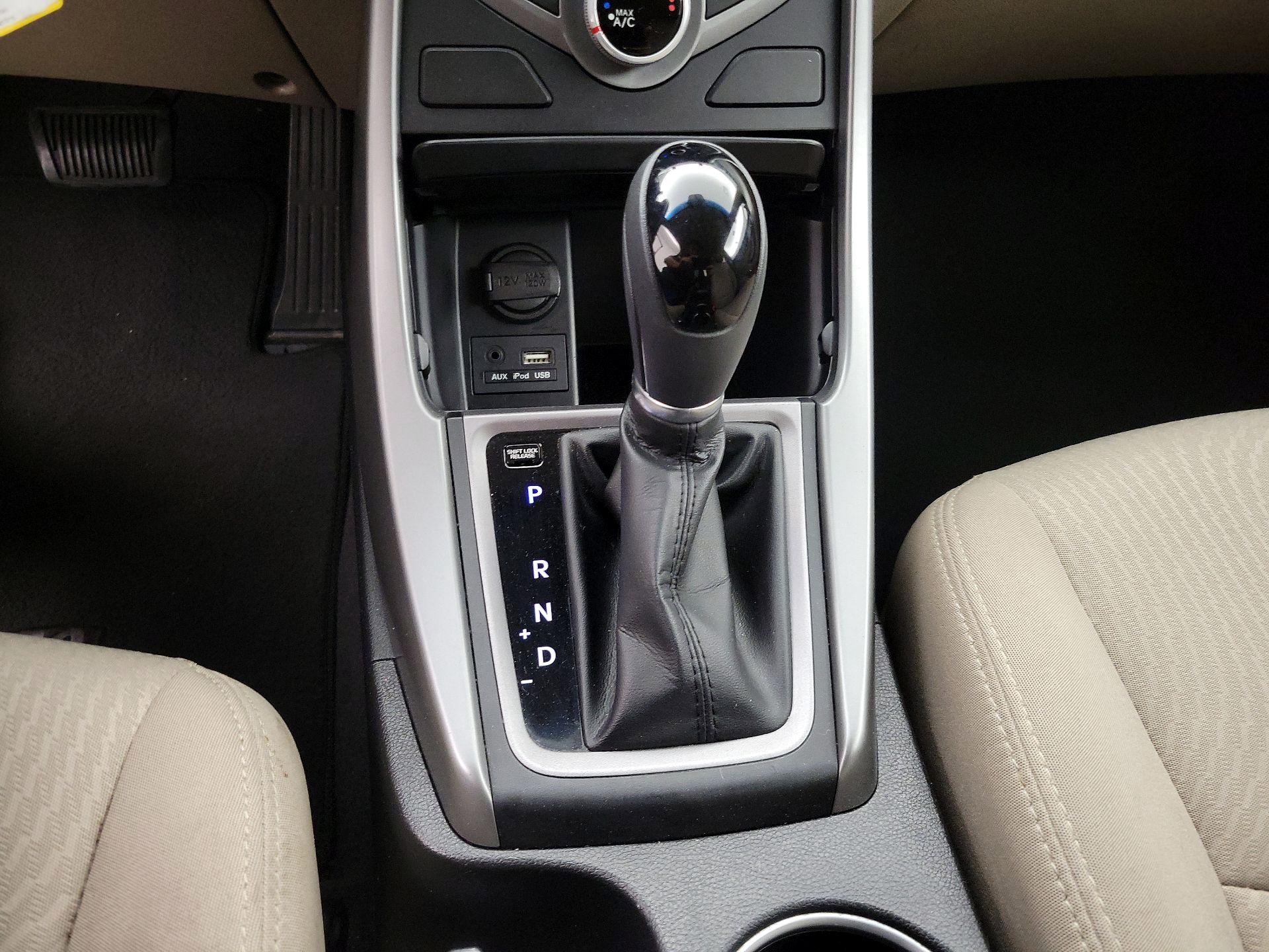 Thumbnail: 2014 Hyundai Elantra - 16