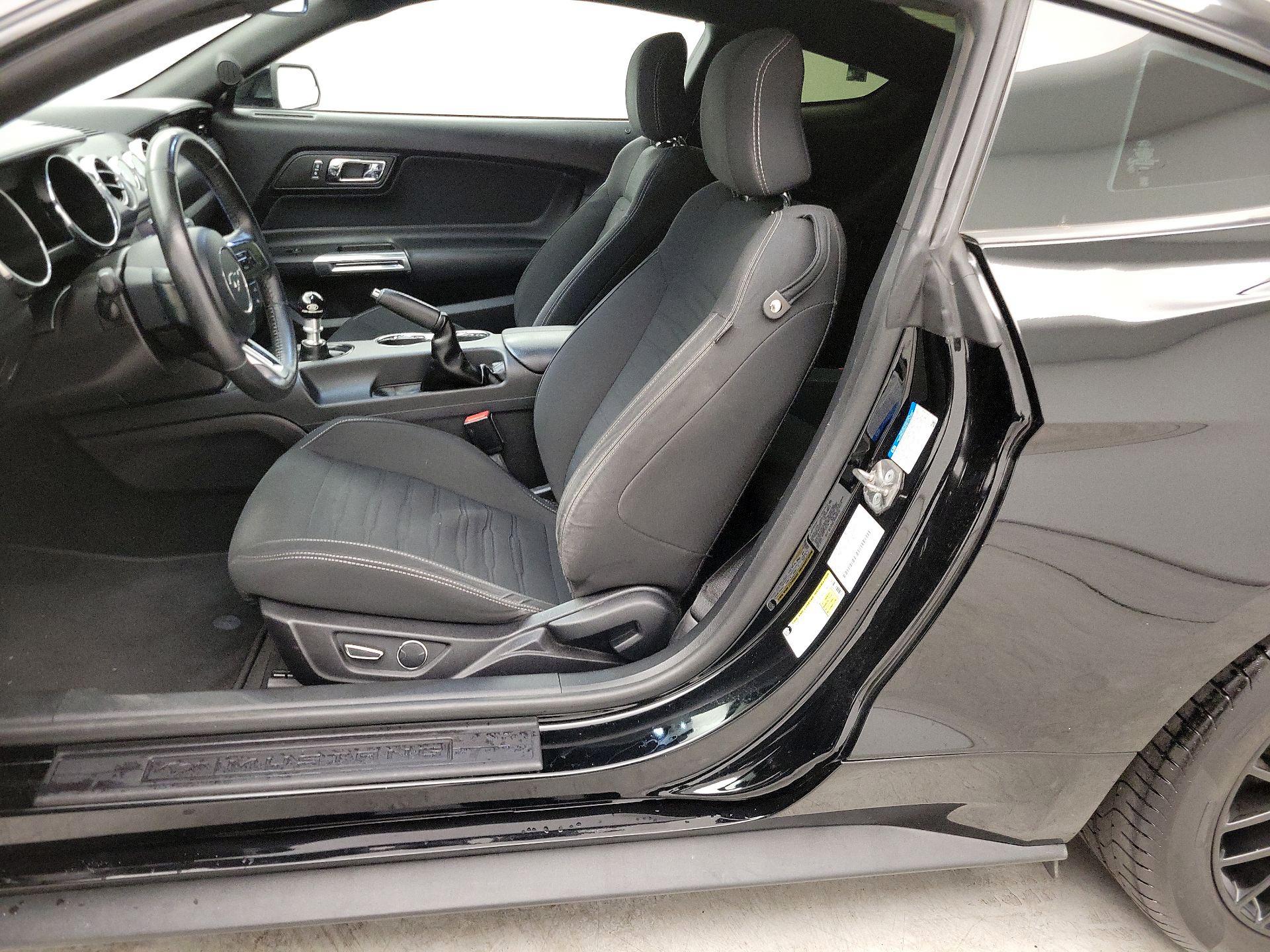 Thumbnail: 2017 Ford Mustang - 11