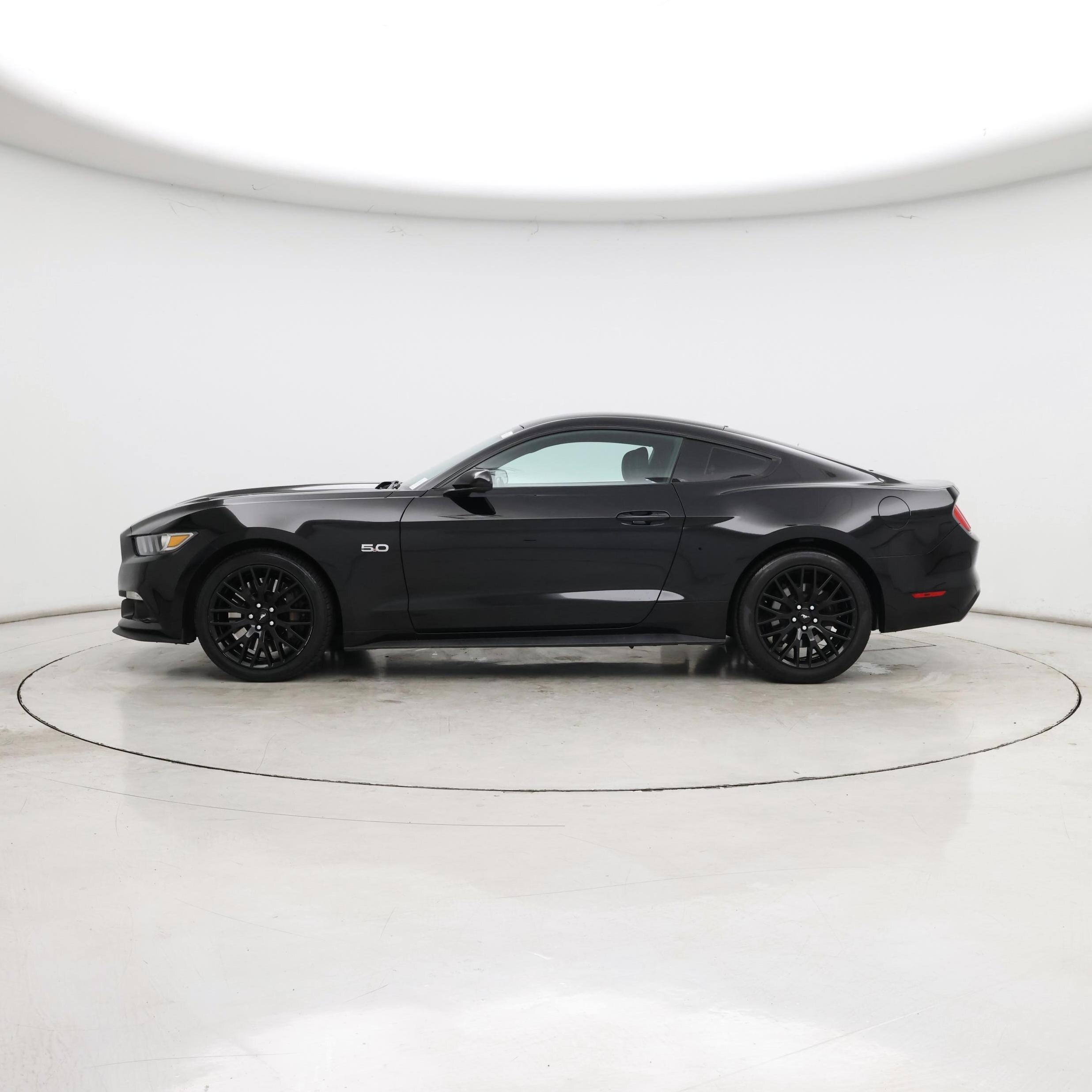 Thumbnail: 2017 Ford Mustang - 3