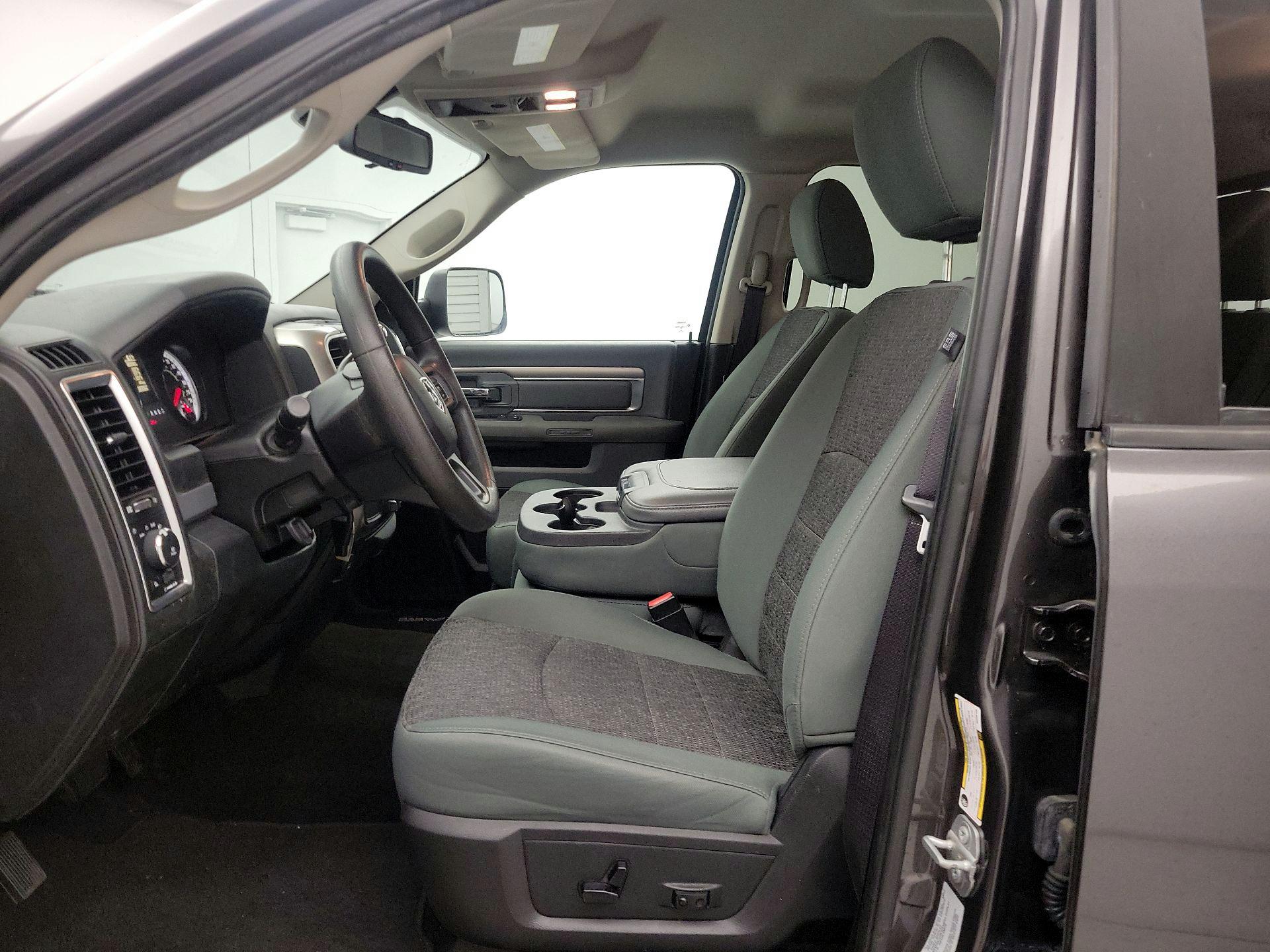 Thumbnail: 2016 RAM 3500 - 11