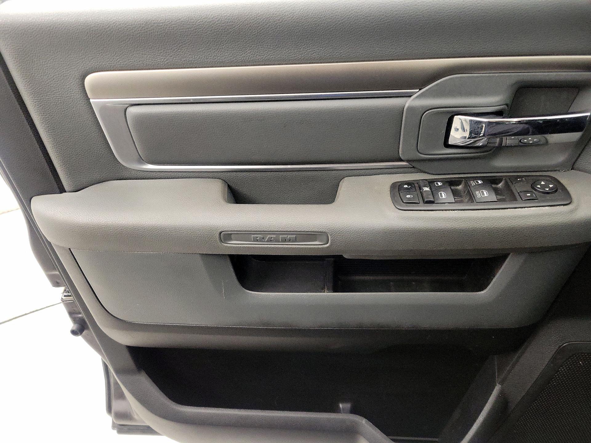 Thumbnail: 2016 RAM 3500 - 12