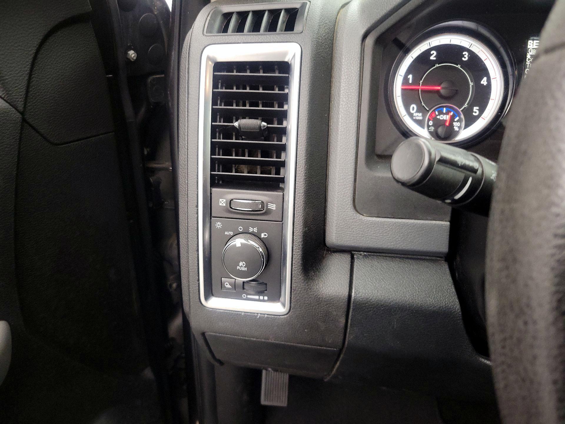 Thumbnail: 2016 RAM 3500 - 13