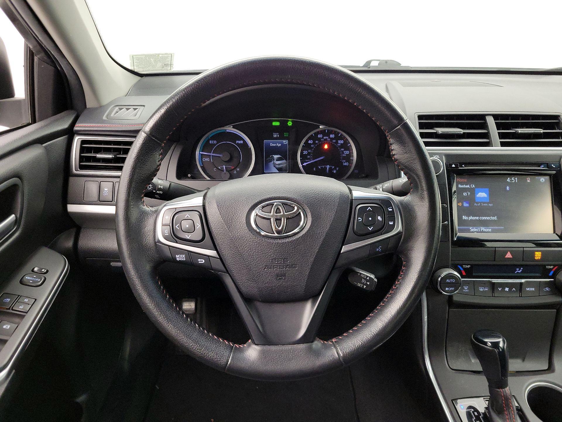 Thumbnail: 2015 Toyota Camry - 10