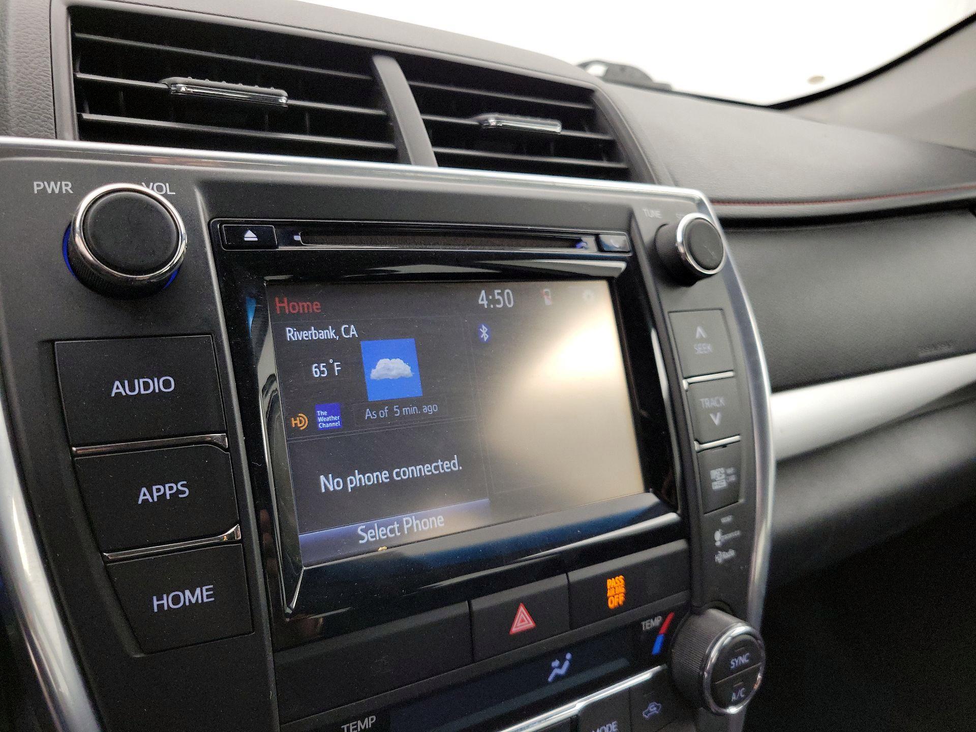 Thumbnail: 2015 Toyota Camry - 15