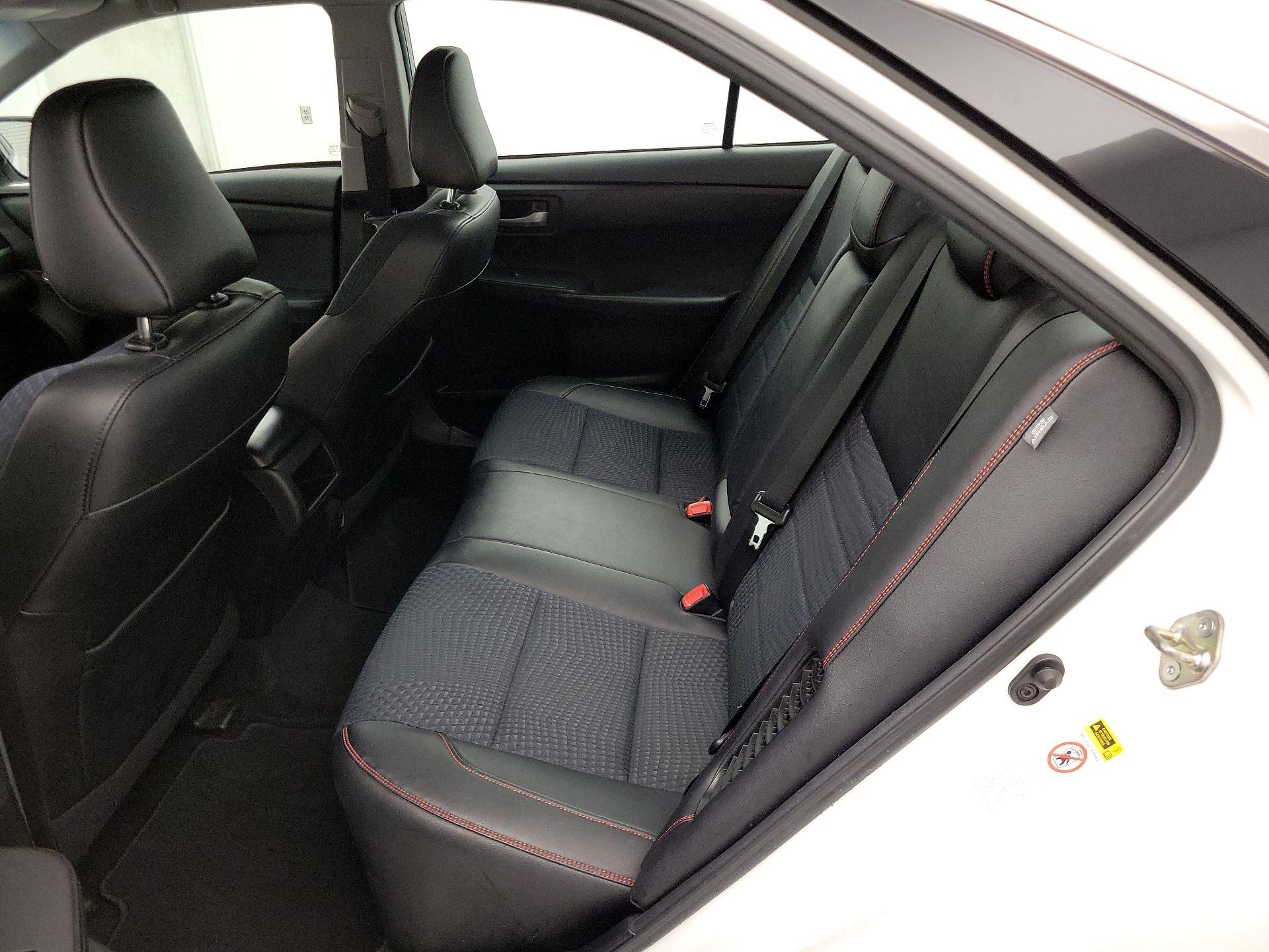 Thumbnail: 2015 Toyota Camry - 20