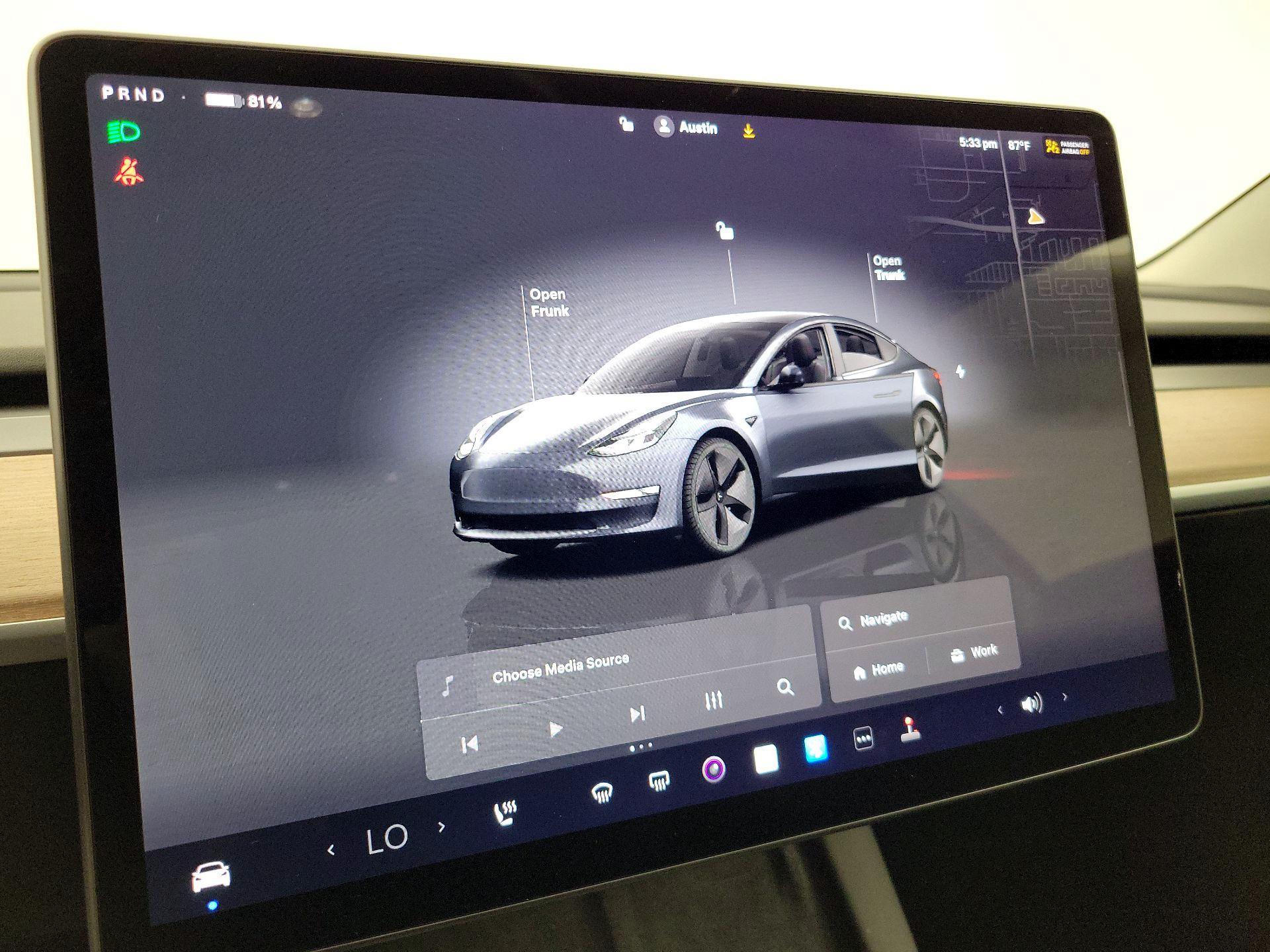Thumbnail: 2023 Tesla Model 3 - 16