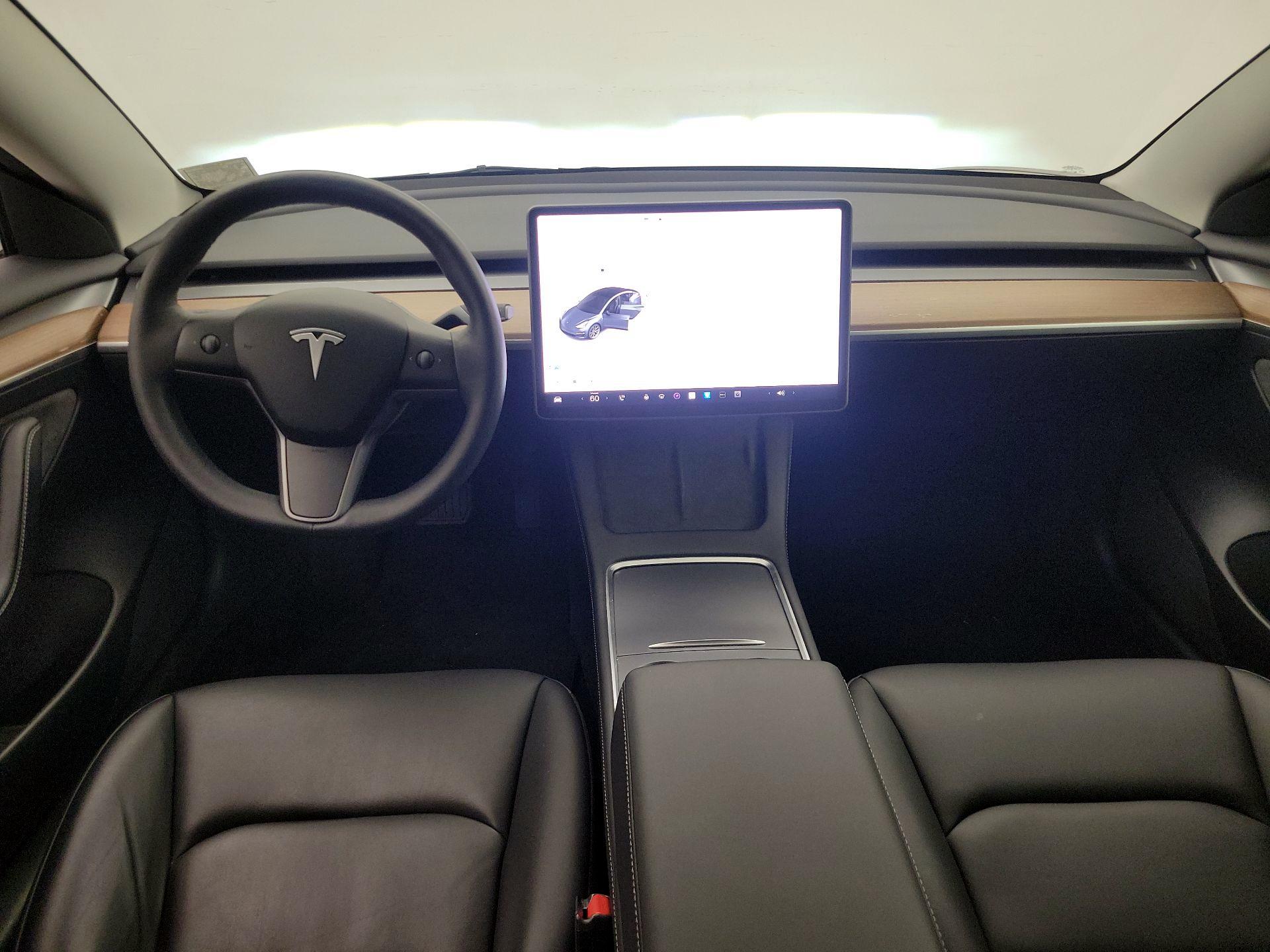 Thumbnail: 2023 Tesla Model 3 - 9