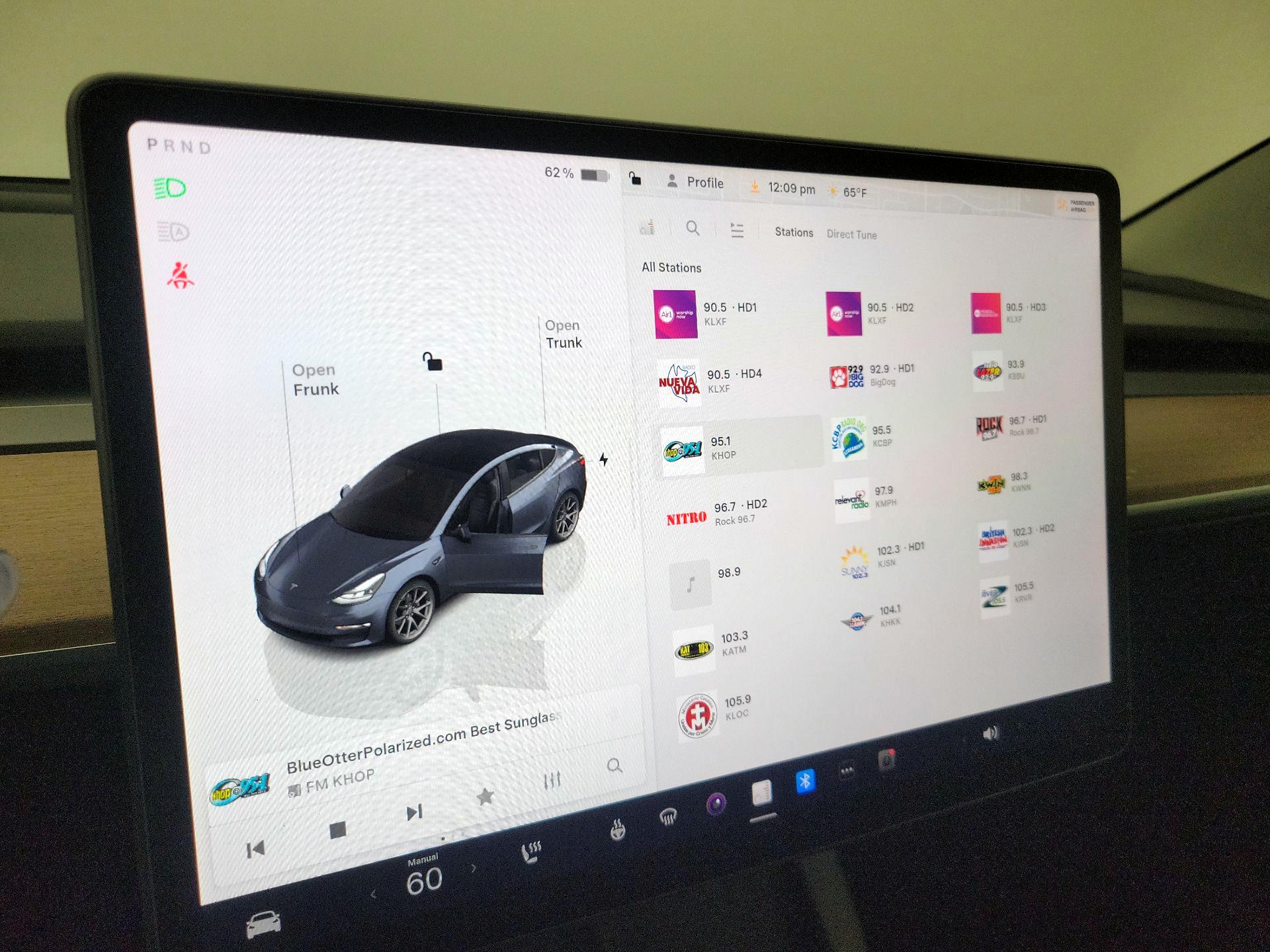 Thumbnail: 2023 Tesla Model 3 - 15