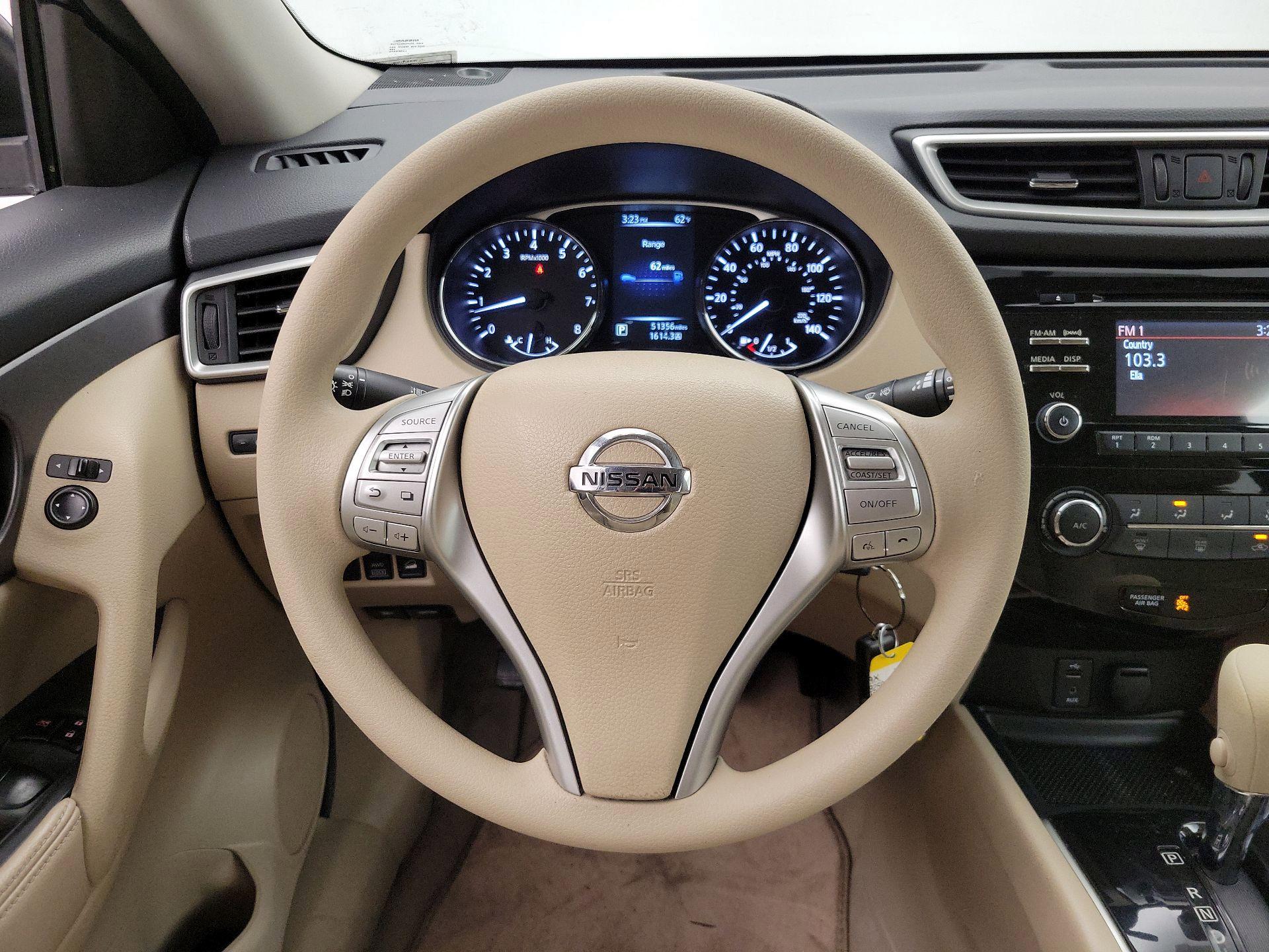 Thumbnail: 2015 Nissan Rogue - 10