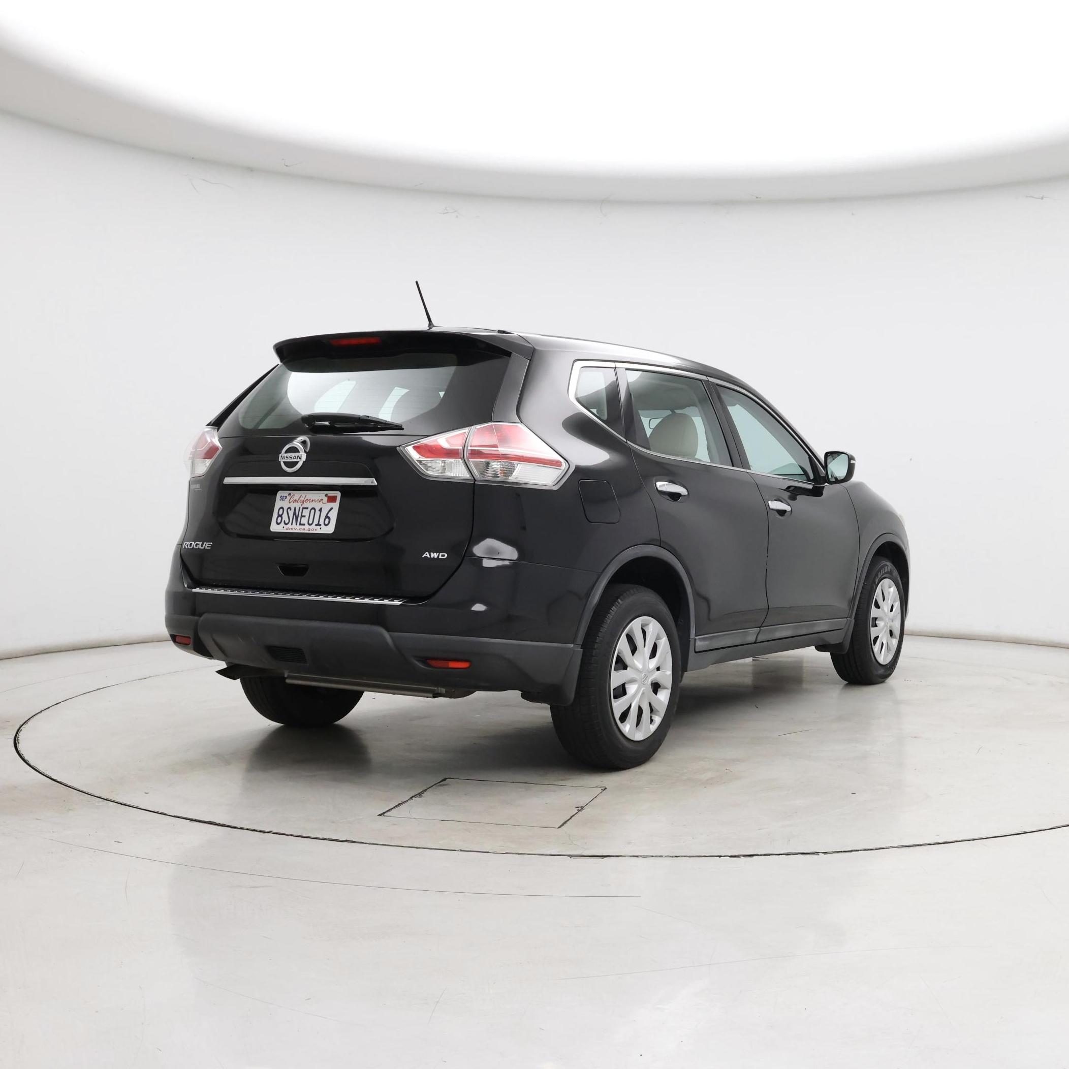 Thumbnail: 2015 Nissan Rogue - 8