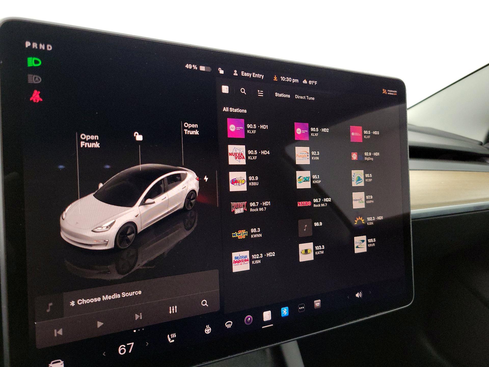 Thumbnail: 2023 Tesla Model 3 - 15