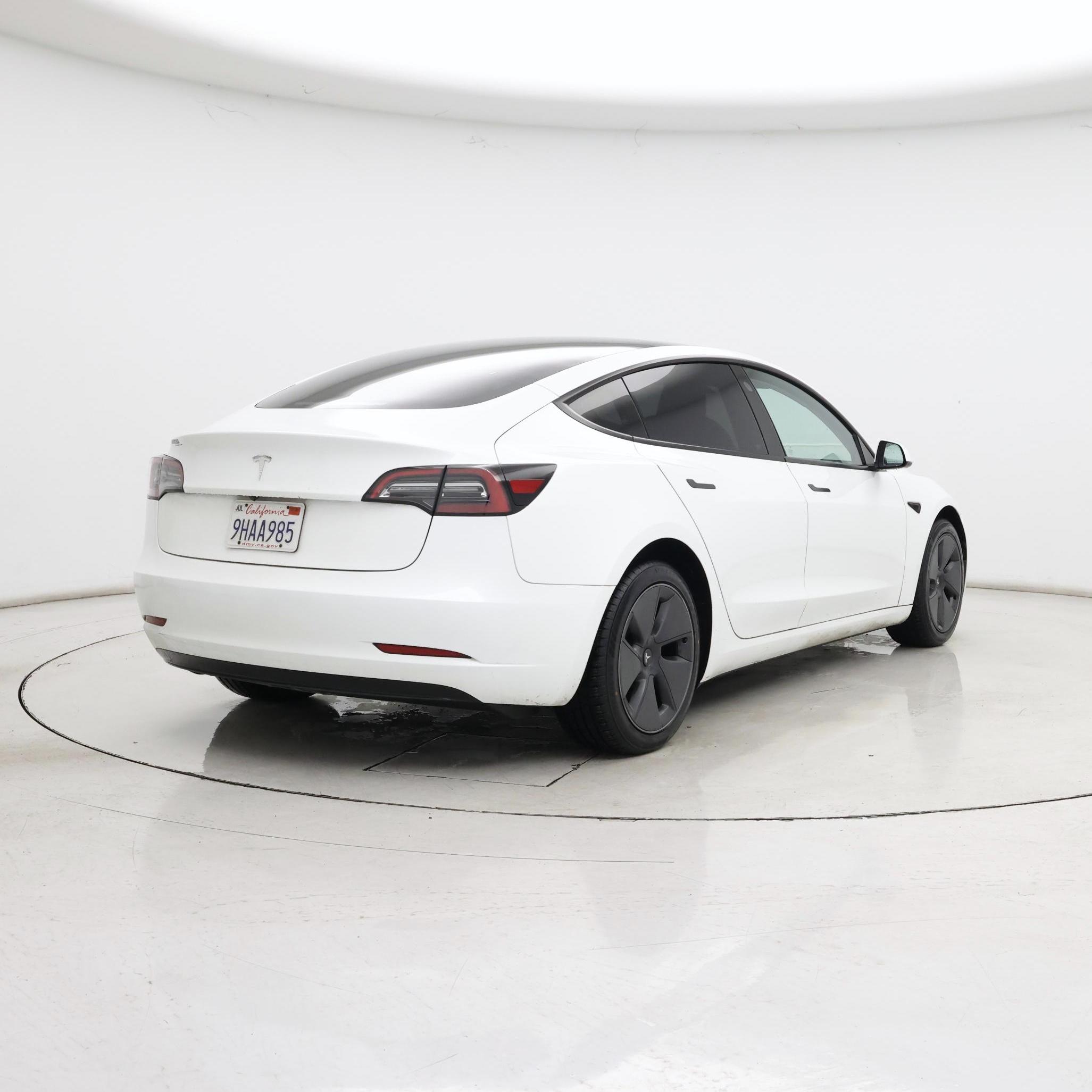 Thumbnail: 2023 Tesla Model 3 - 8