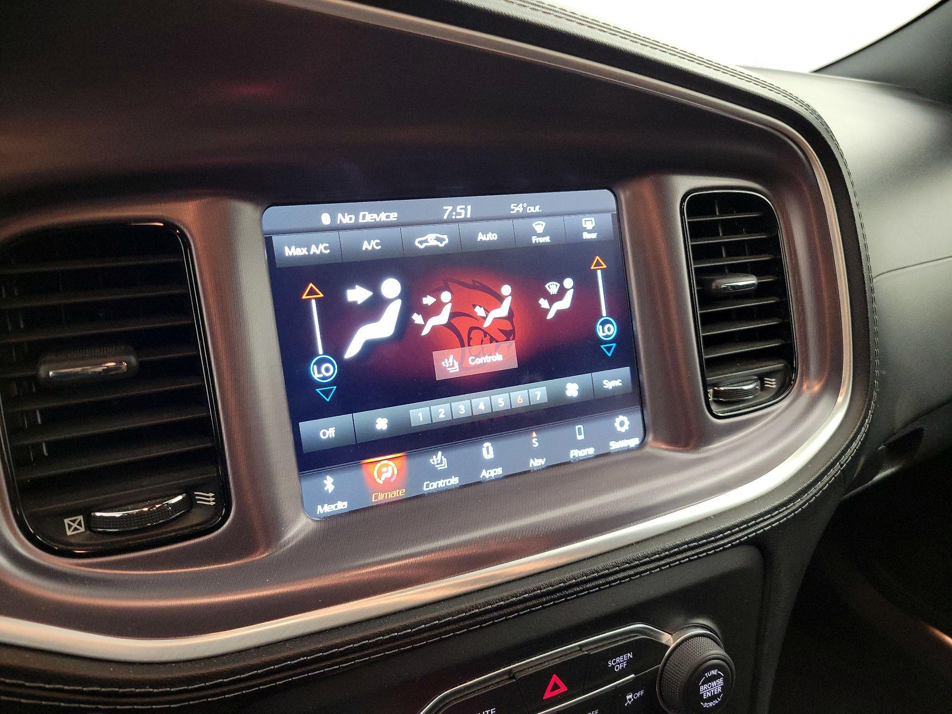 Thumbnail: 2020 Dodge Charger - 17