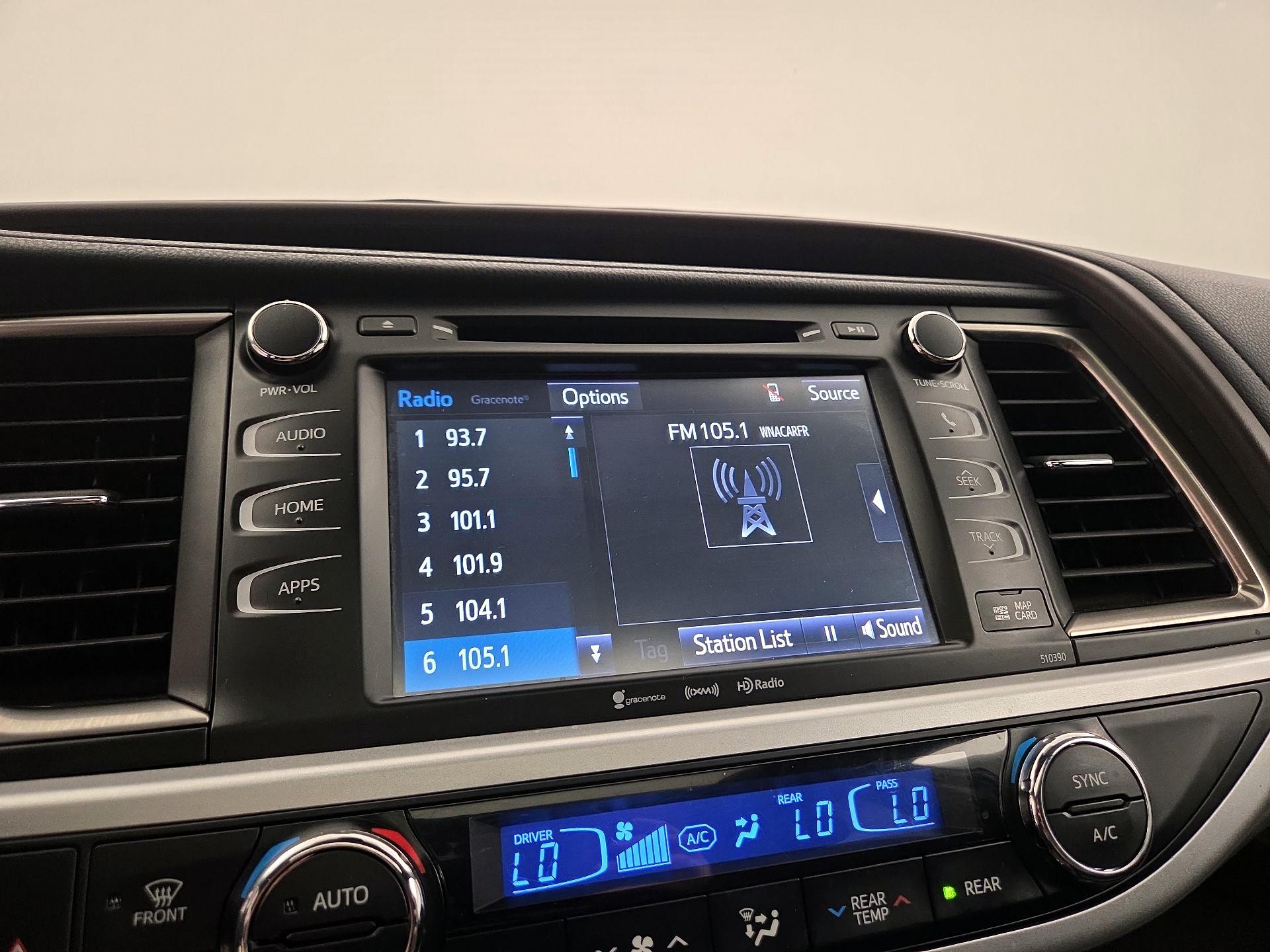 Thumbnail: 2019 Toyota Highlander - 15