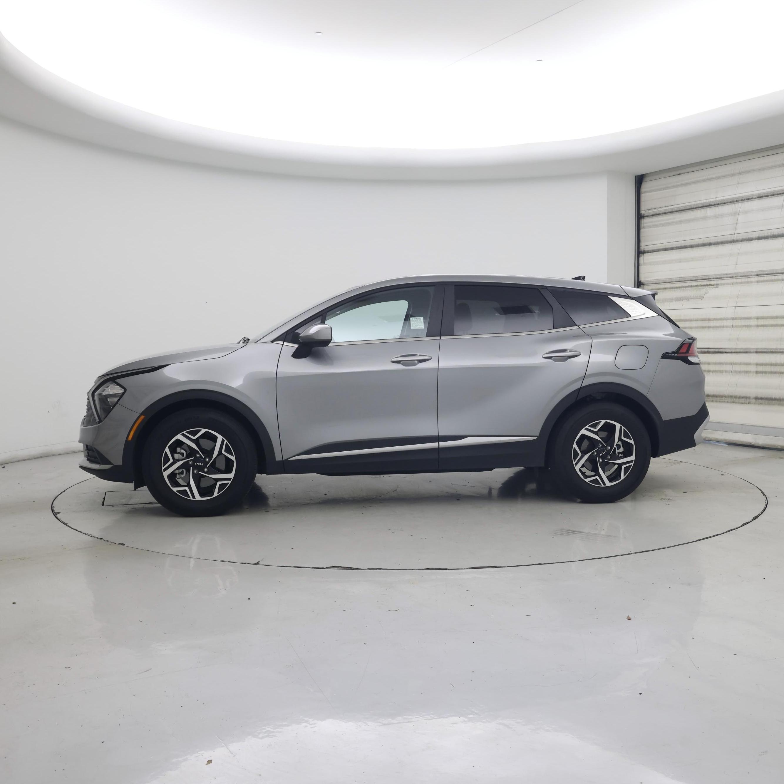 Thumbnail: 2023 Kia Sportage - 3