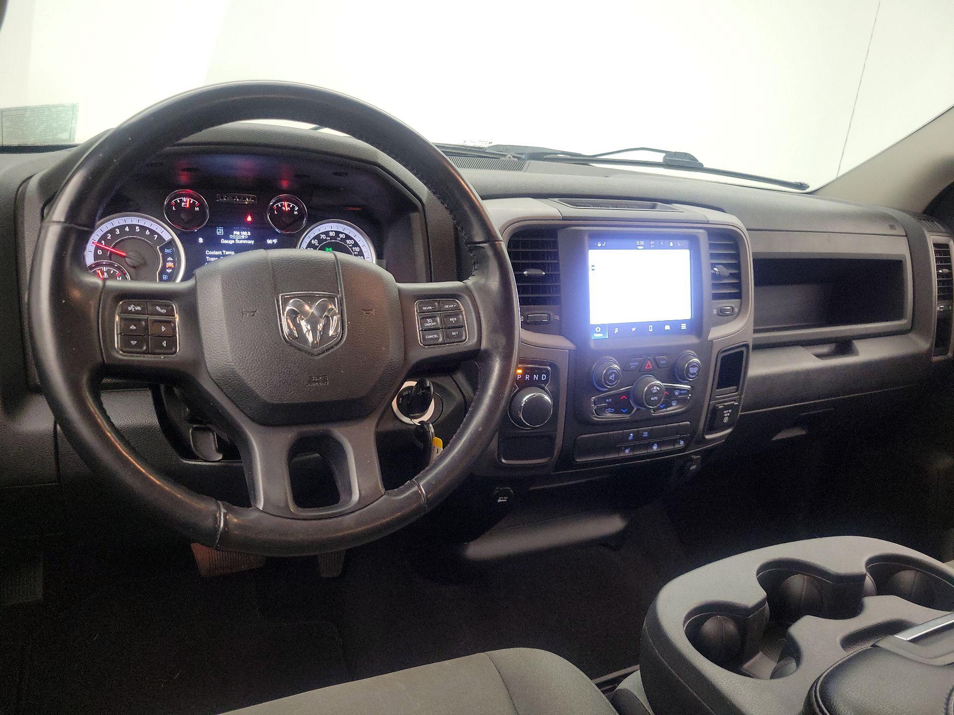 Thumbnail: 2022 RAM 1500 Classic - 9